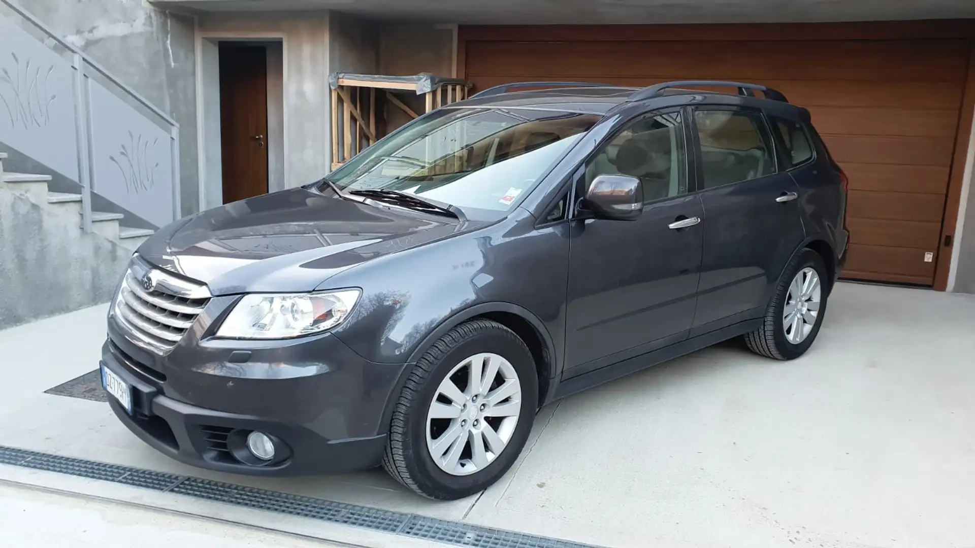 Subaru Tribeca Tribeca 3.6 Limited auto Gris - 1