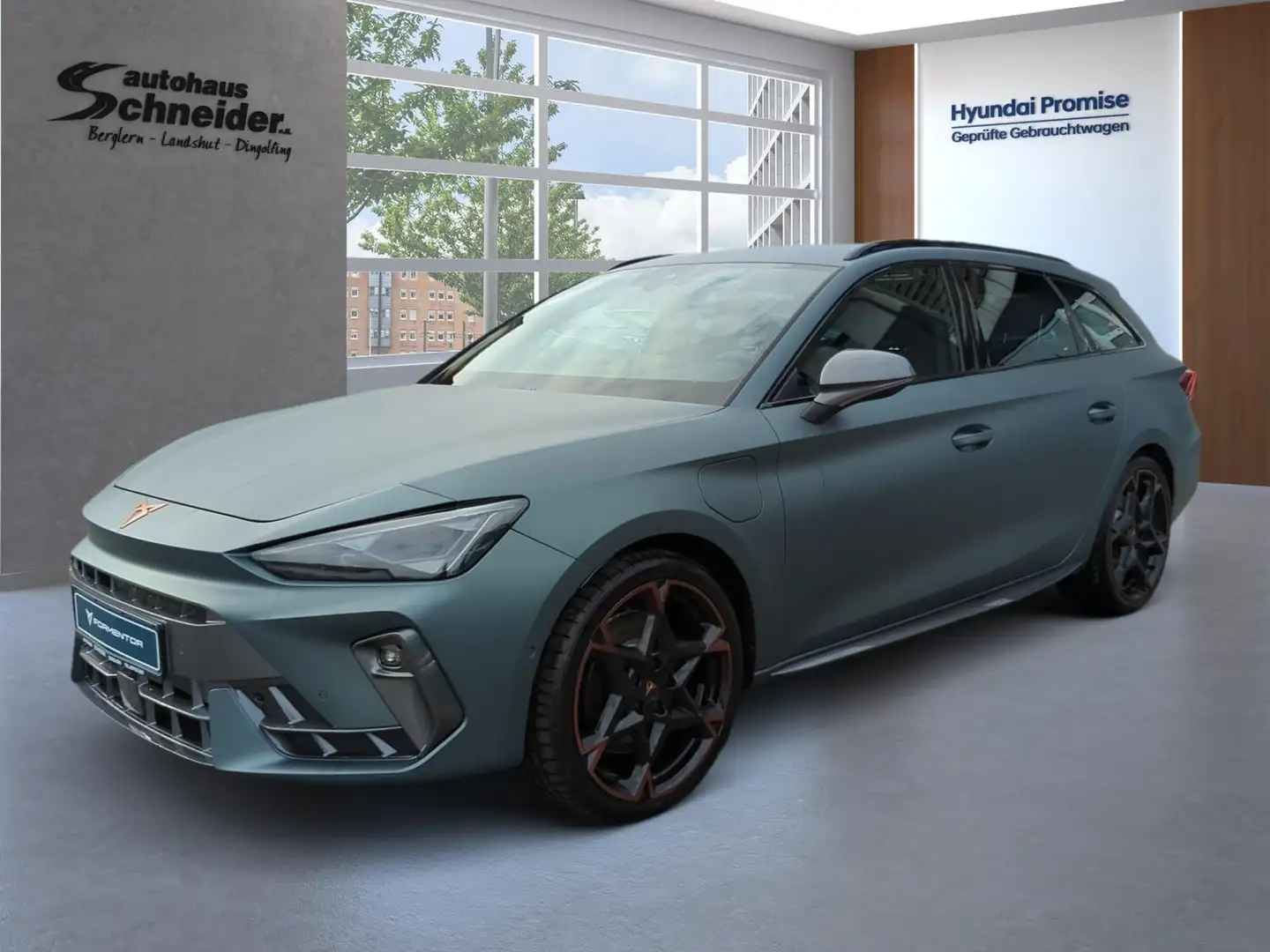 CUPRA Leon ST VZ 1.5 TSI DSG eHybrid MATRIX/SENNHEISER/PARK A Grau - 1