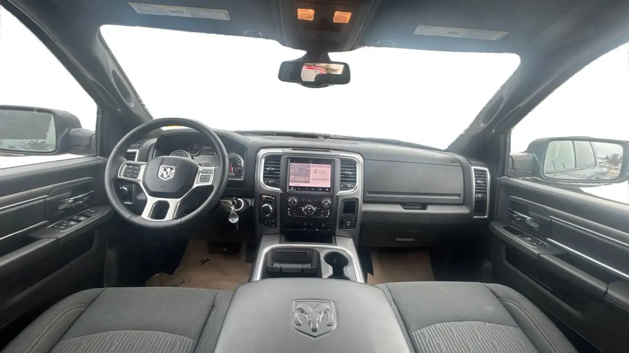 RAM 1500 снимка RAM 1500