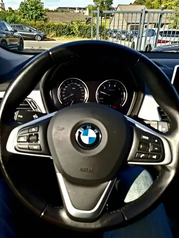BMW X2 view 11