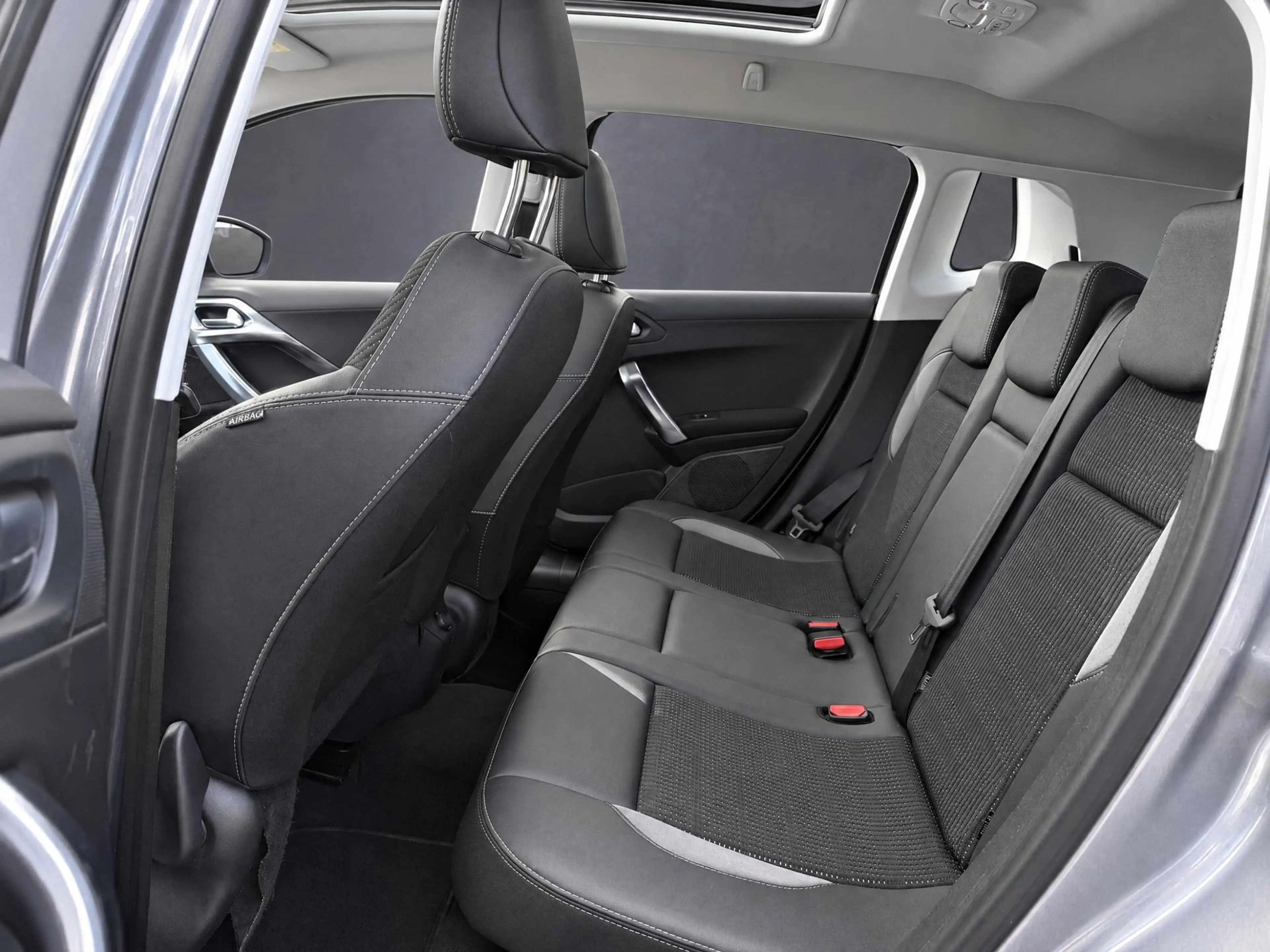 Peugeot 2008 1.2 PureTech Allure Automaat met Panorama dak !!! — photo 13
