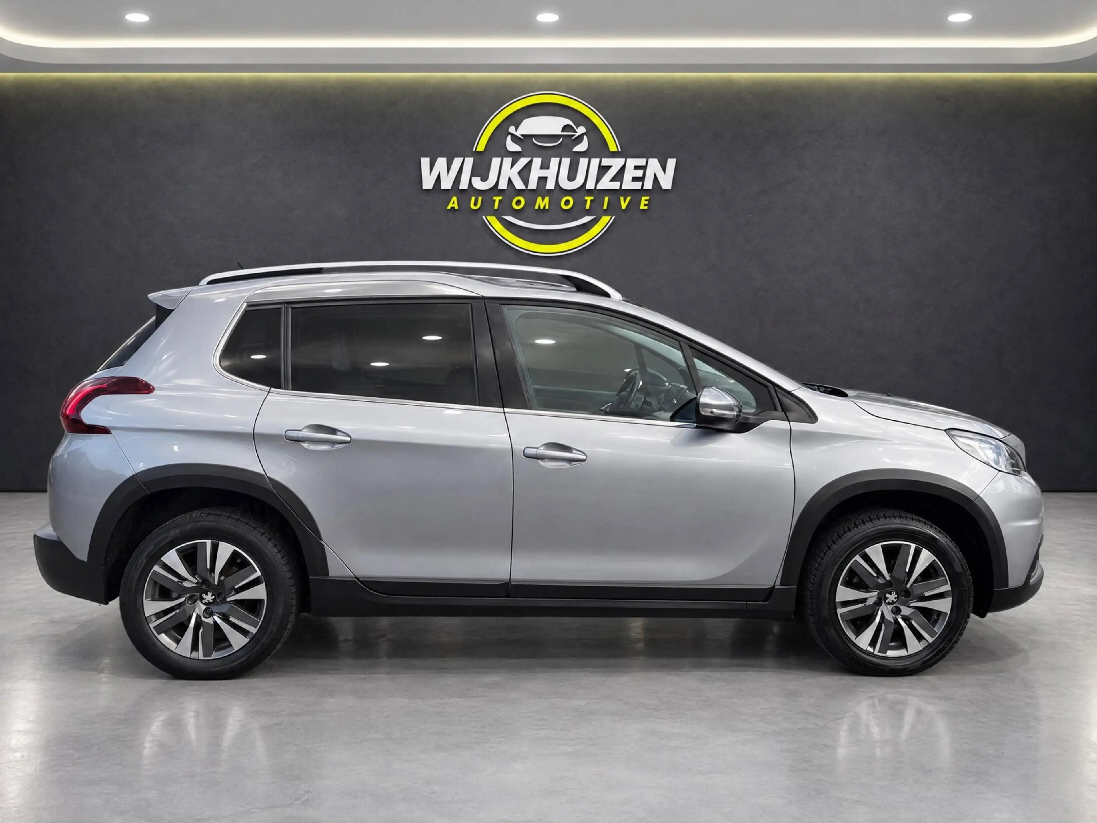 Peugeot 2008 1.2 PureTech Allure Automaat met Panorama dak !!! — photo 3
