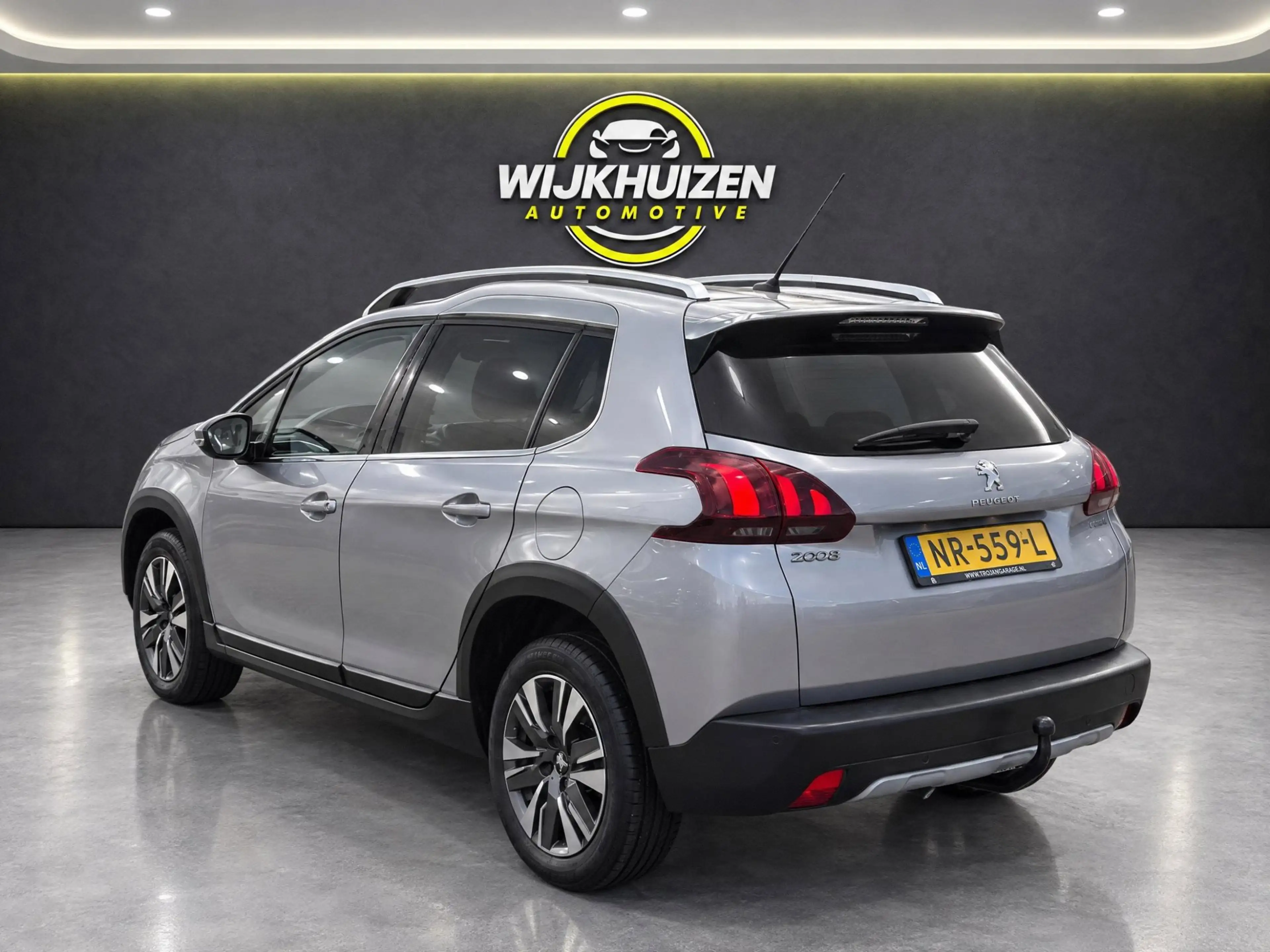 Peugeot 2008 1.2 PureTech Allure Automaat met Panorama dak !!! — photo 6