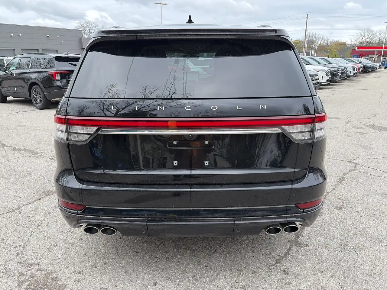 Lincoln Aviator снимка Lincoln Aviator