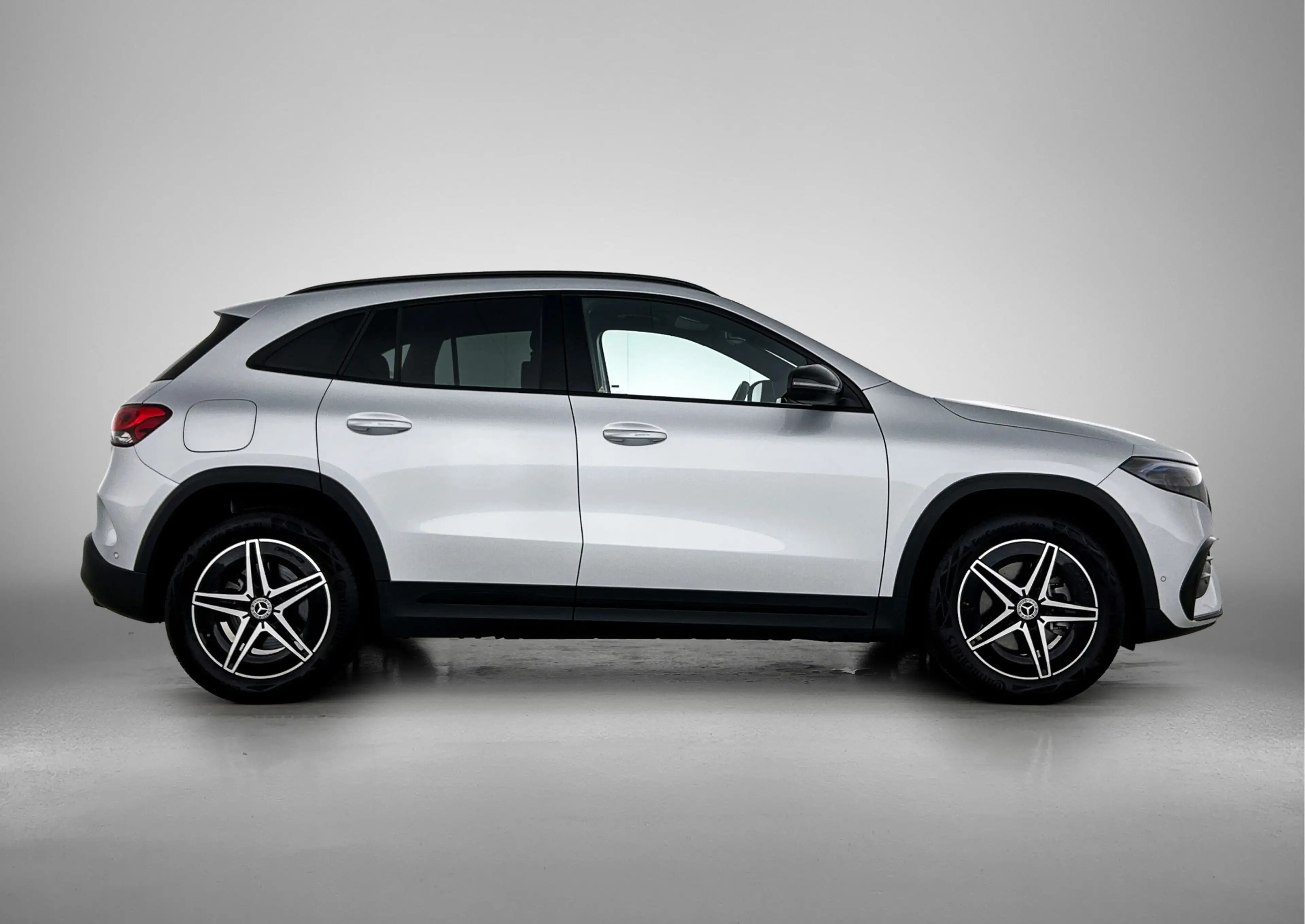 Mercedes-Benz EQA 250 AMG Line 67 kWh | Alarm | Sfeerverlichting | Dode — photo 12