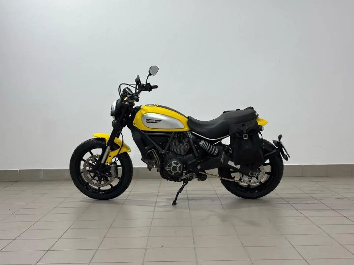 Ducati Scrambler 800 Icon Yellow my15 - 2