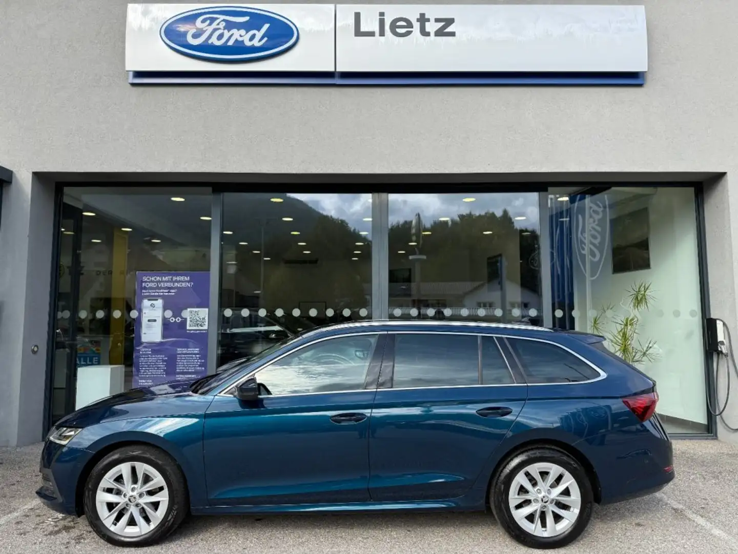 Skoda Octavia Style 2,0TDI 150PS Automatik Blau - 1