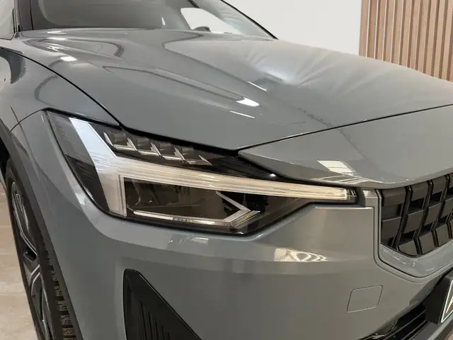 Polestar 2 view 4