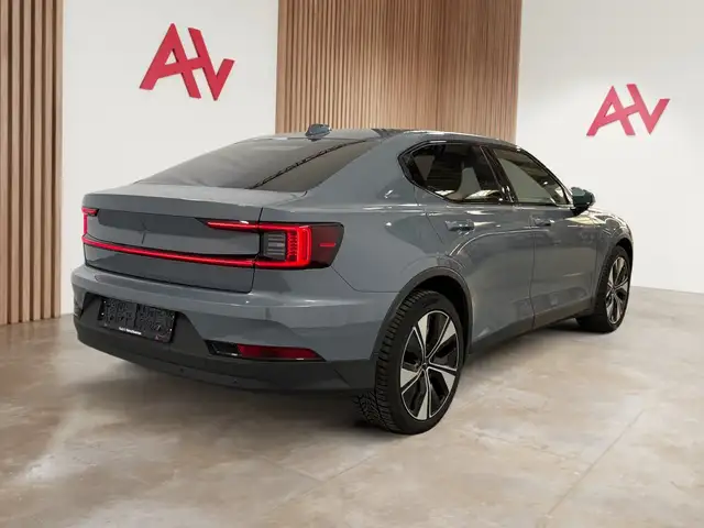 Polestar 2 view 6