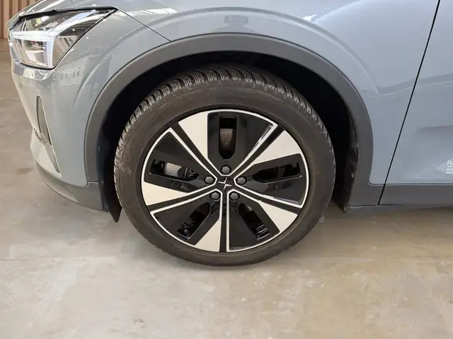 Polestar 2 view 11
