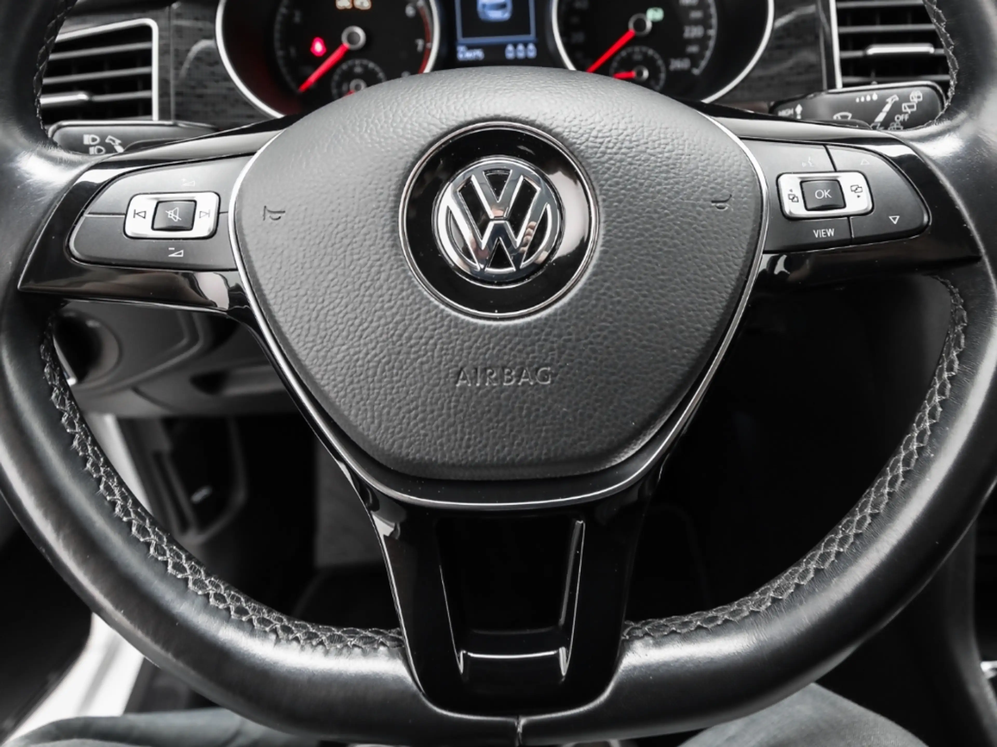 Volkswagen Golf Sportsvan 1.5 TSI DSG Highline Navi AHK — photo 8