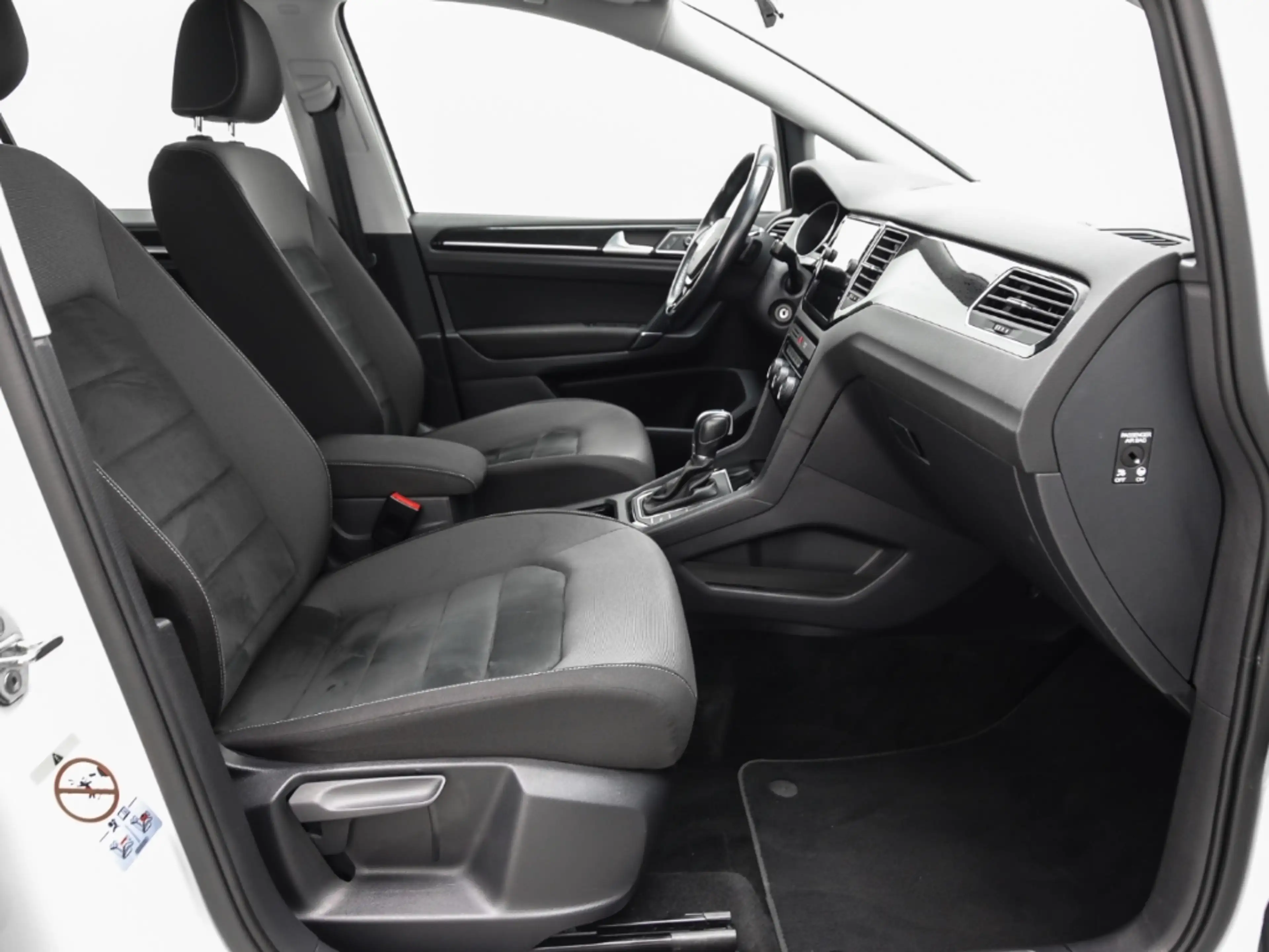 Volkswagen Golf Sportsvan 1.5 TSI DSG Highline Navi AHK — photo 11
