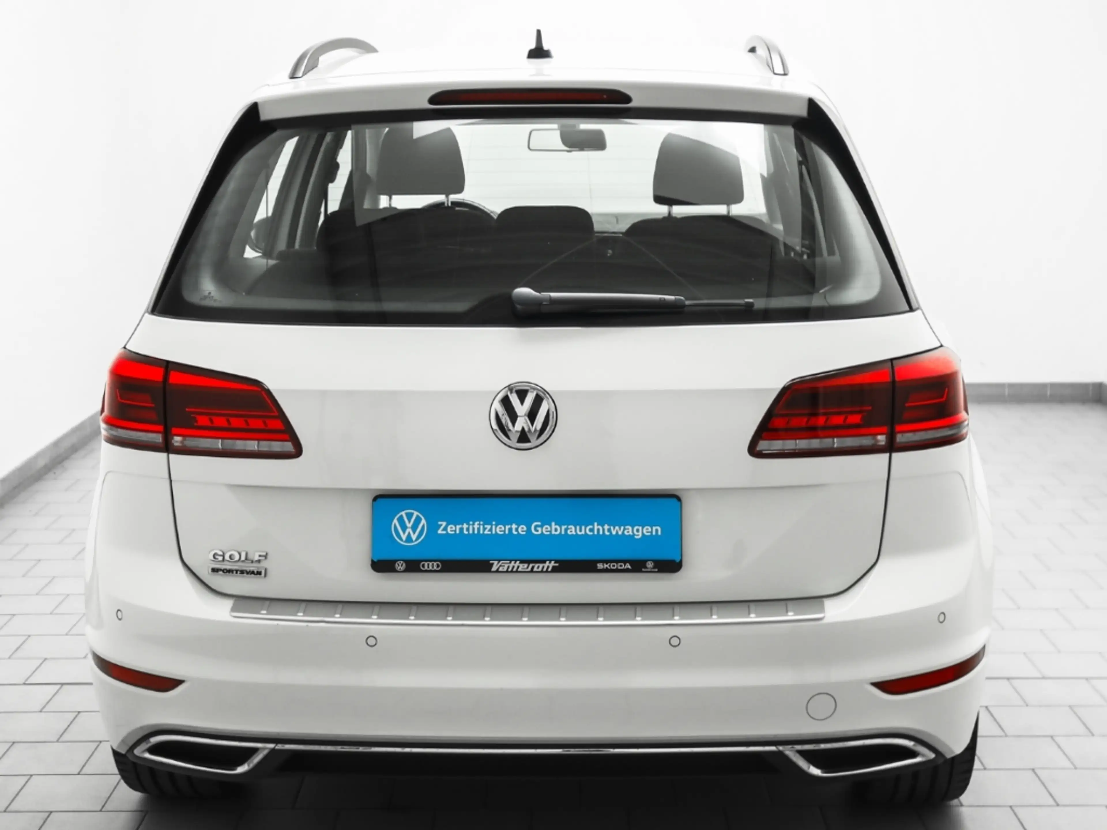 Volkswagen Golf Sportsvan 1.5 TSI DSG Highline Navi AHK — photo 4