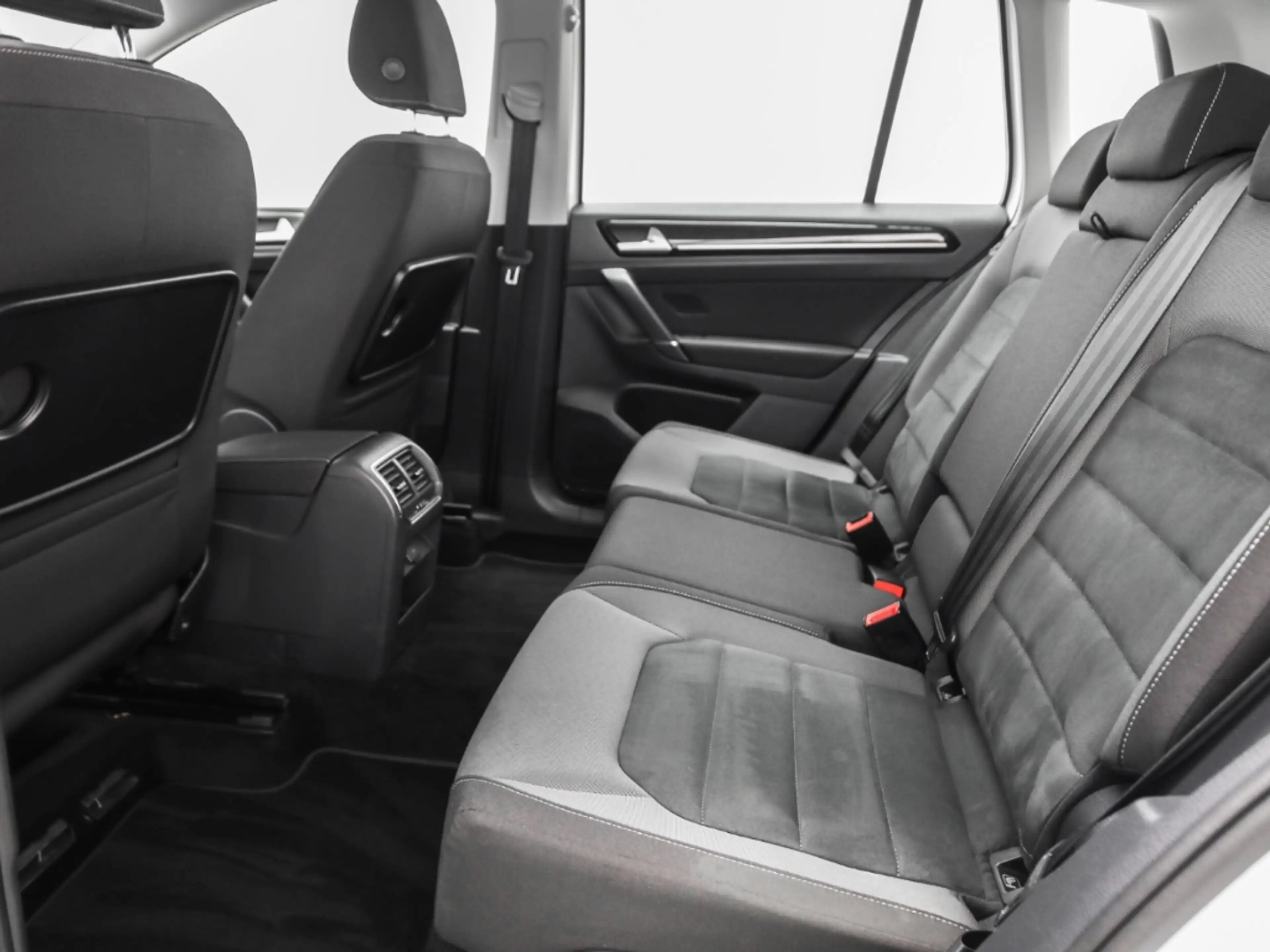 Volkswagen Golf Sportsvan 1.5 TSI DSG Highline Navi AHK — photo 12