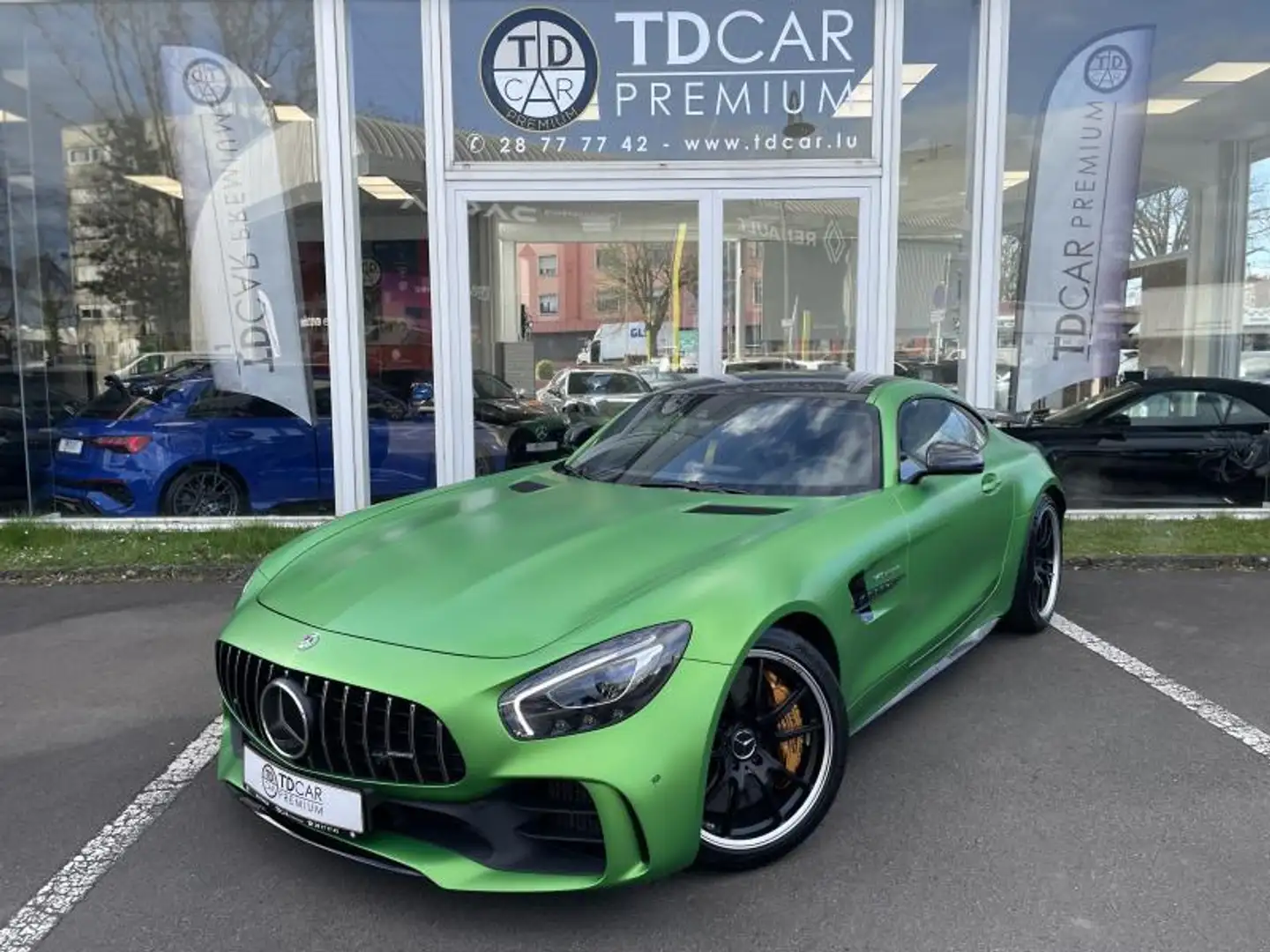 Mercedes-Benz AMG GT R 4.0i V8 Biturbo 585 Carbone Vert - 1