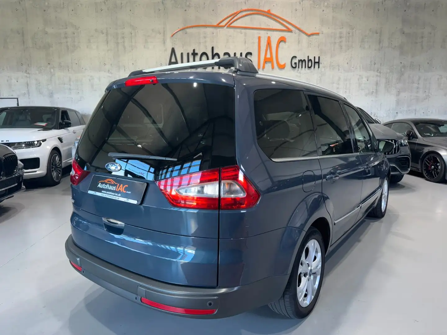 Ford Galaxy Titanium/7.SITZER/AHK/BI-XENO/SITZHEIZU Grijs - 2
