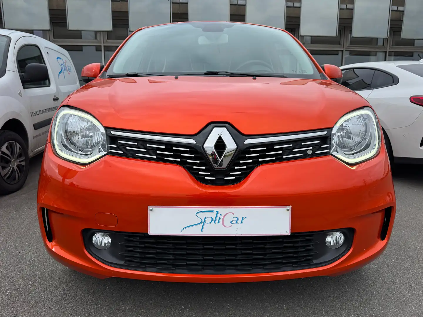 Renault Twingo AUTOMATIQUE/ELECTRIQUE. Oranje - 2