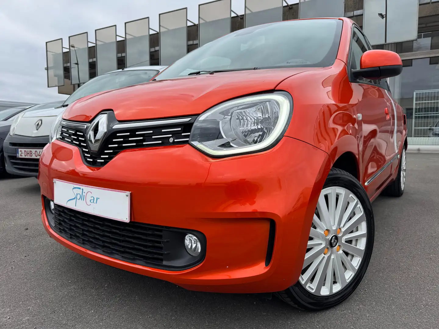 Renault Twingo AUTOMATIQUE/ELECTRIQUE. Oranje - 1