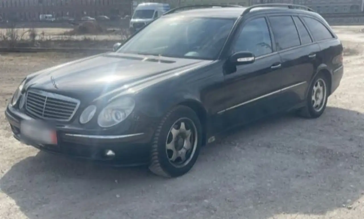 Mercedes-Benz E 220