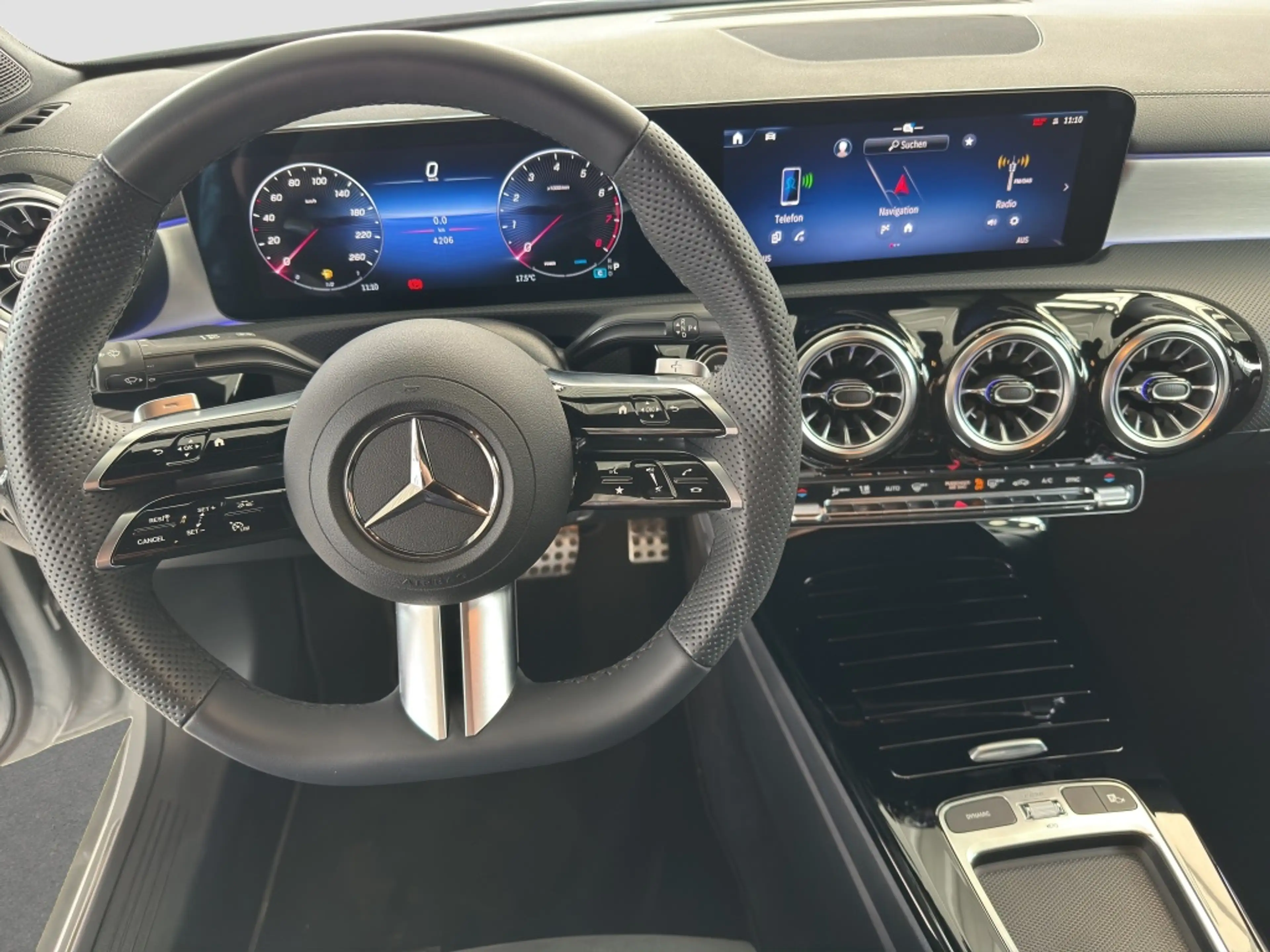 Mercedes-Benz CLA 200 Special Edition AMG*Navi*DISTRON*PDC*RFK — photo 8