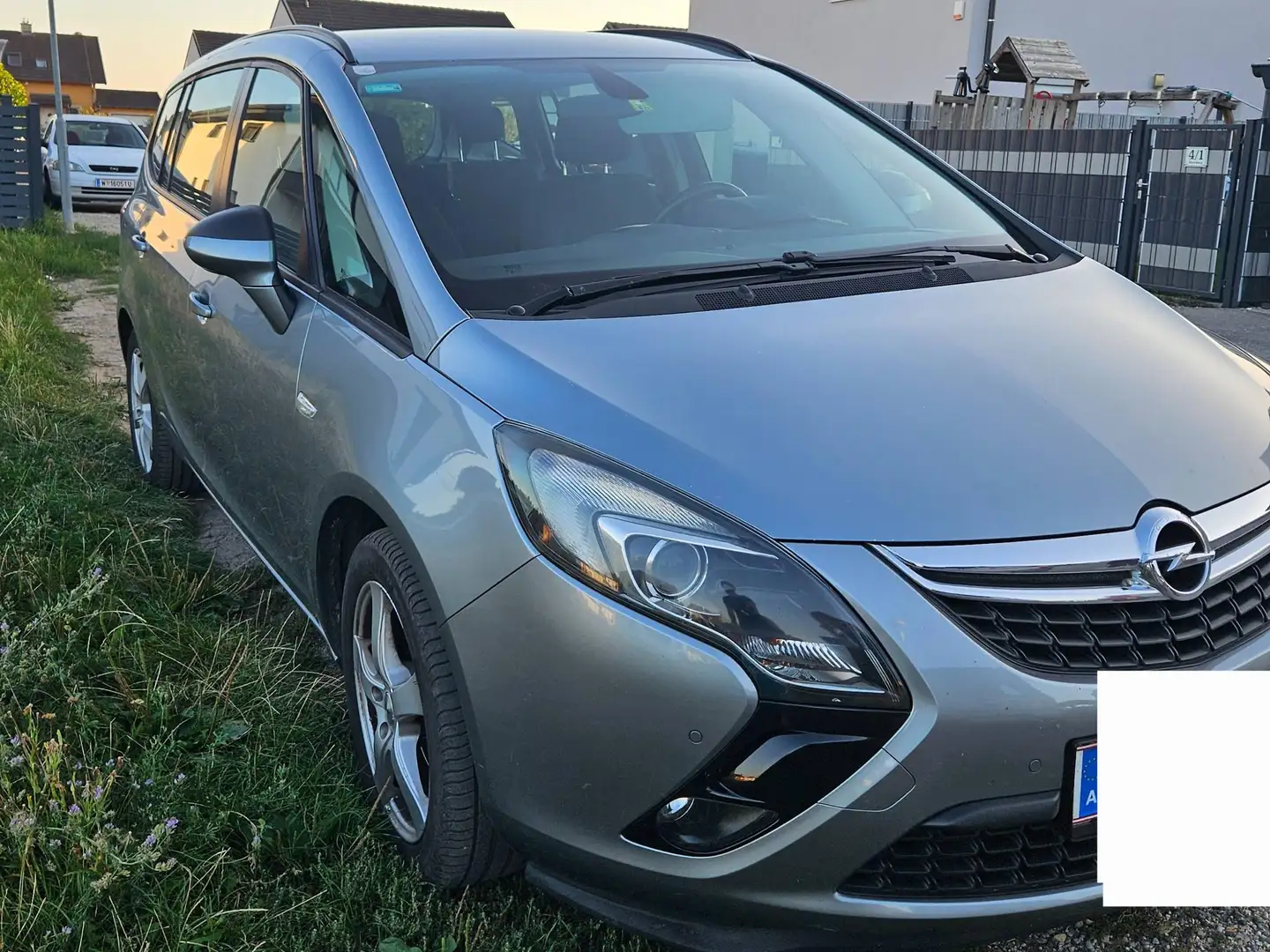Opel Zafira 2,0 Tourer Grau - 2