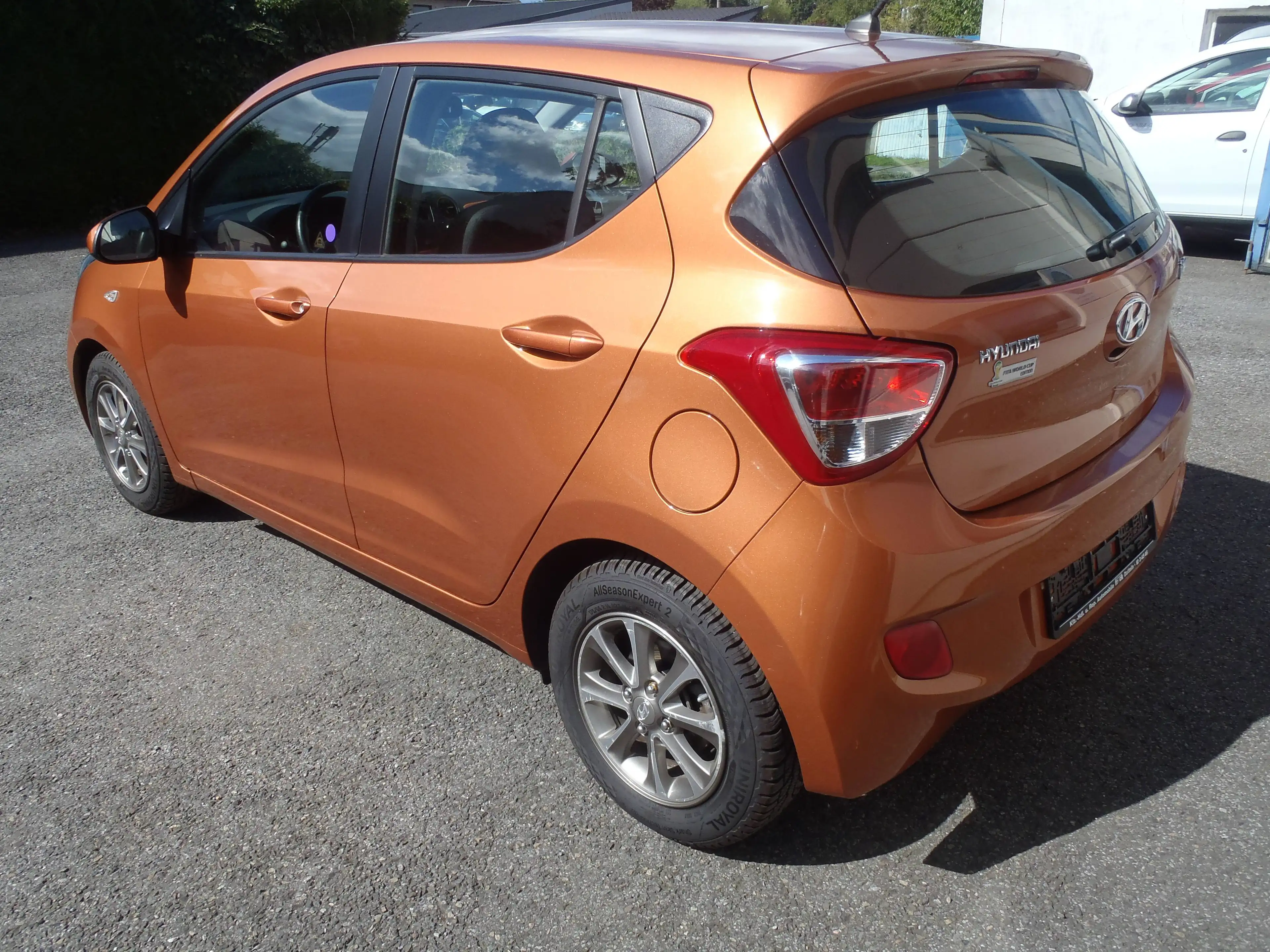 Hyundai i10 i10 1.0 Fifa World Cup Edition Klima — photo 2