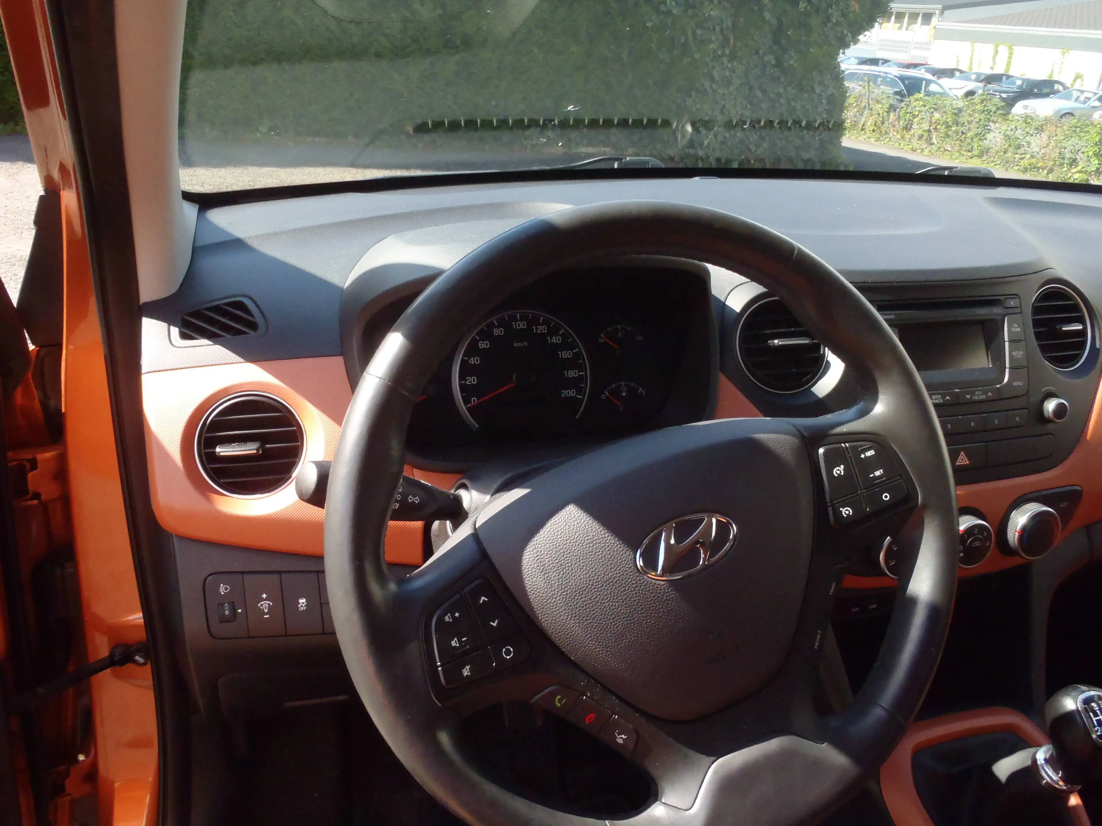 Hyundai i10 i10 1.0 Fifa World Cup Edition Klima — photo 12