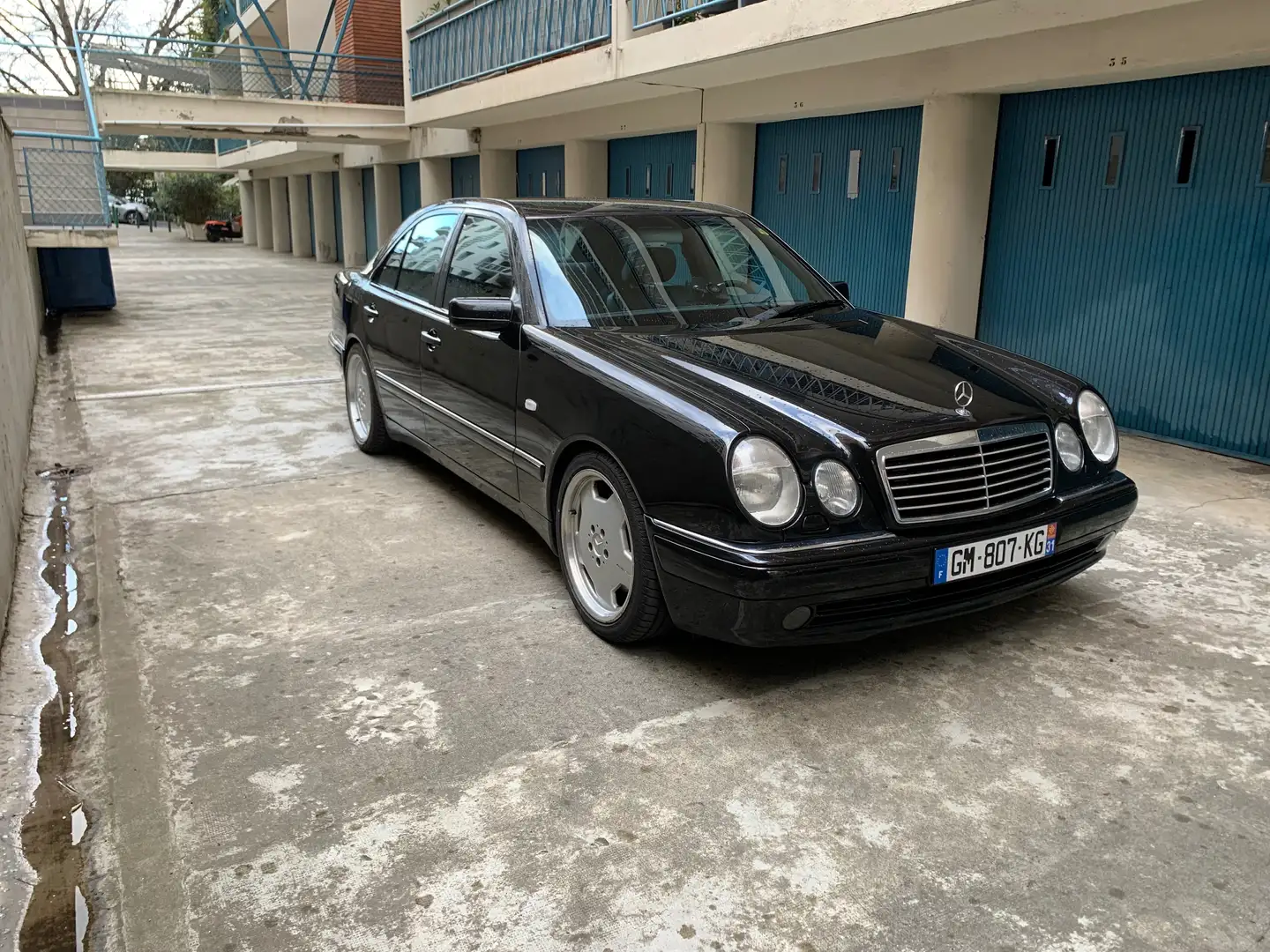 Mercedes-Benz E 50 AMG CLASSE  W 210 (04/1997-08/1999) E50  Avantgarde A Černá - 1