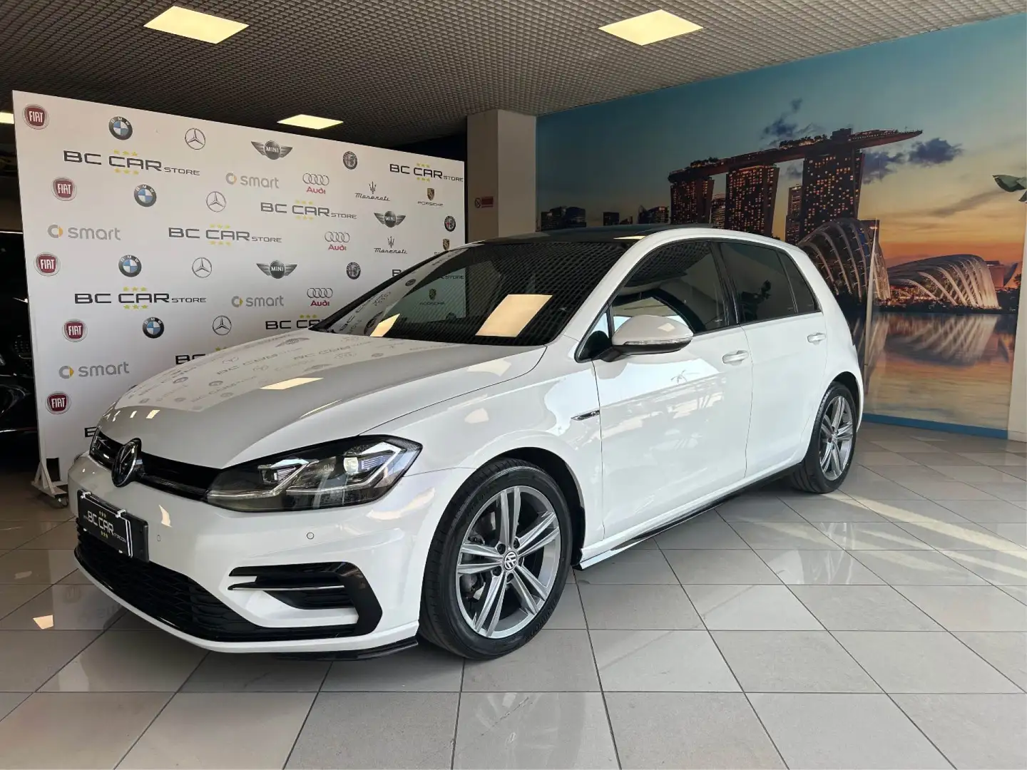 Volkswagen Golf 1.6 TDI 116cv DSG 5p. R LINE *TETTO Bianco - 1