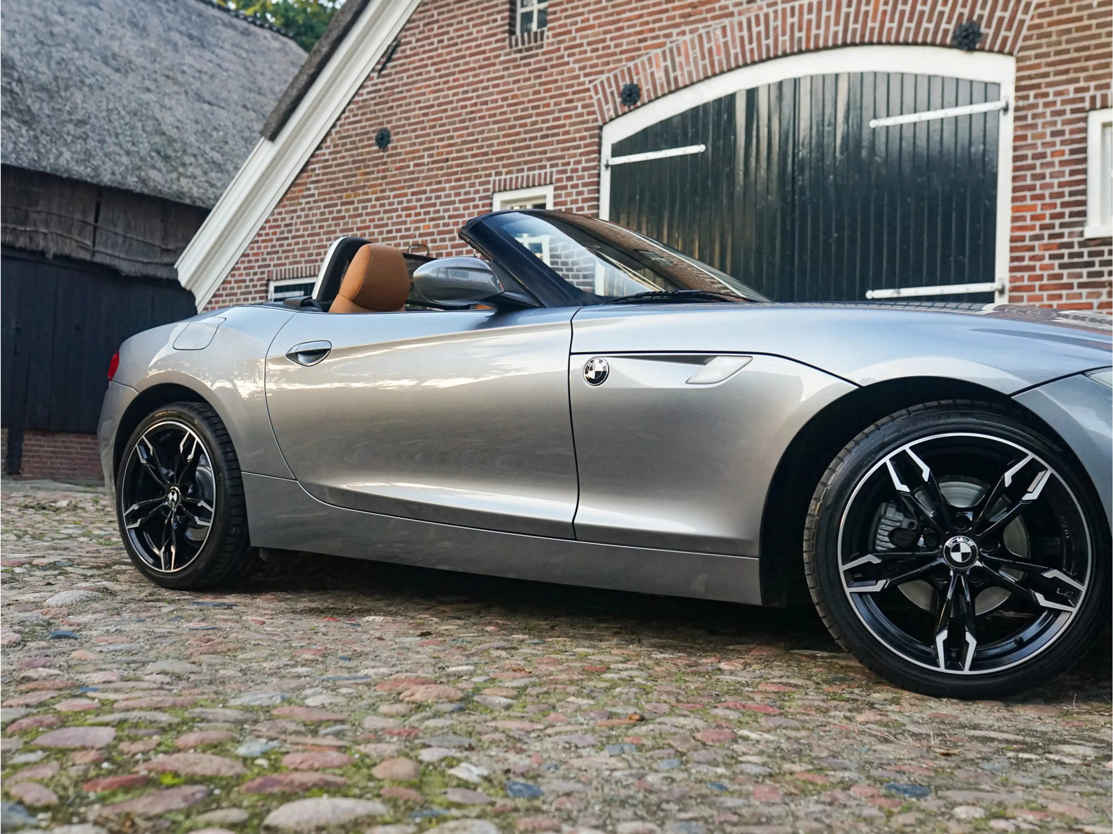 BMW Z4 [E89] sDrive23i Aut. Executive l Cruise l HiFi l B — photo 6
