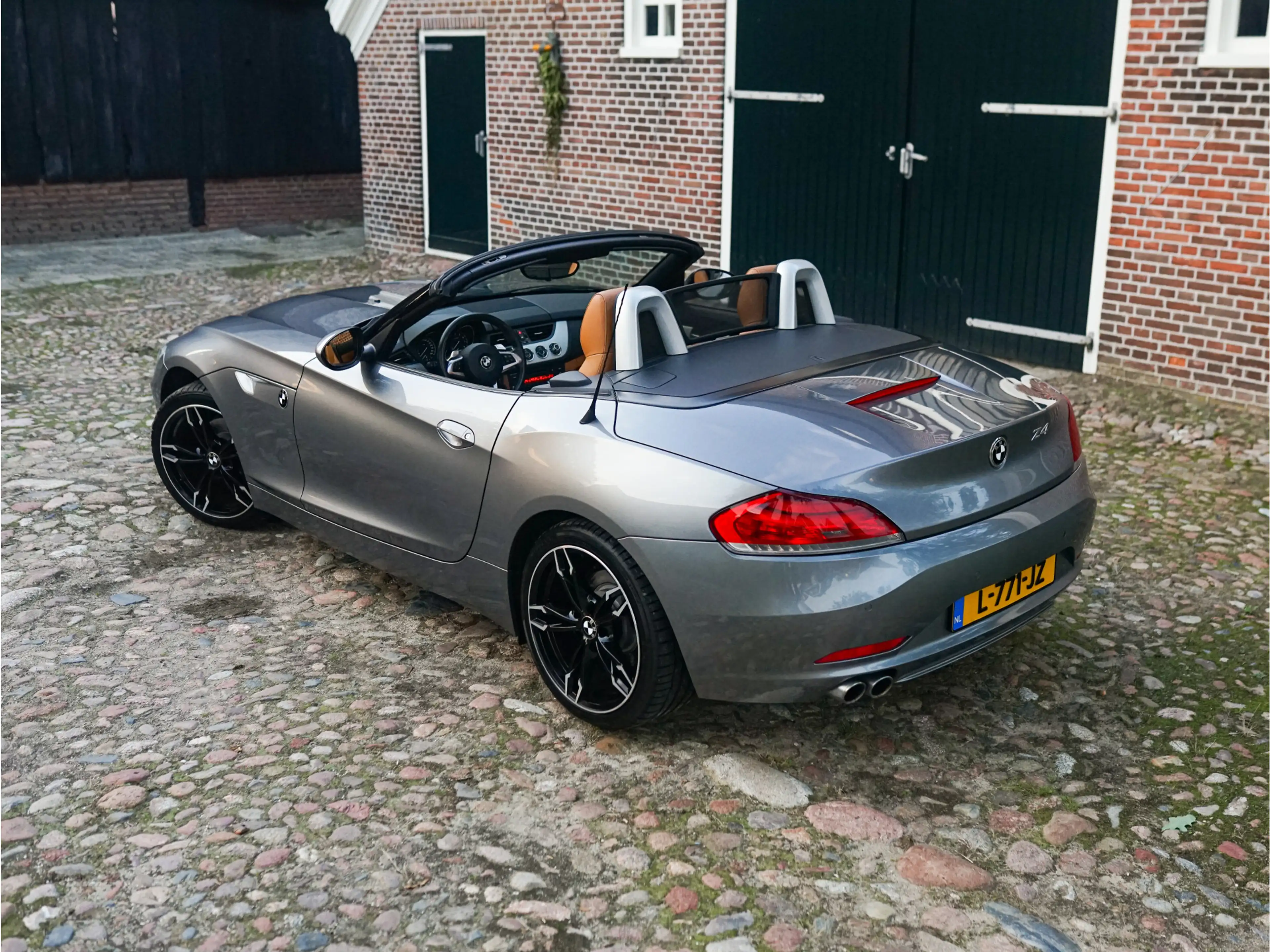 BMW Z4 [E89] sDrive23i Aut. Executive l Cruise l HiFi l B — photo 12