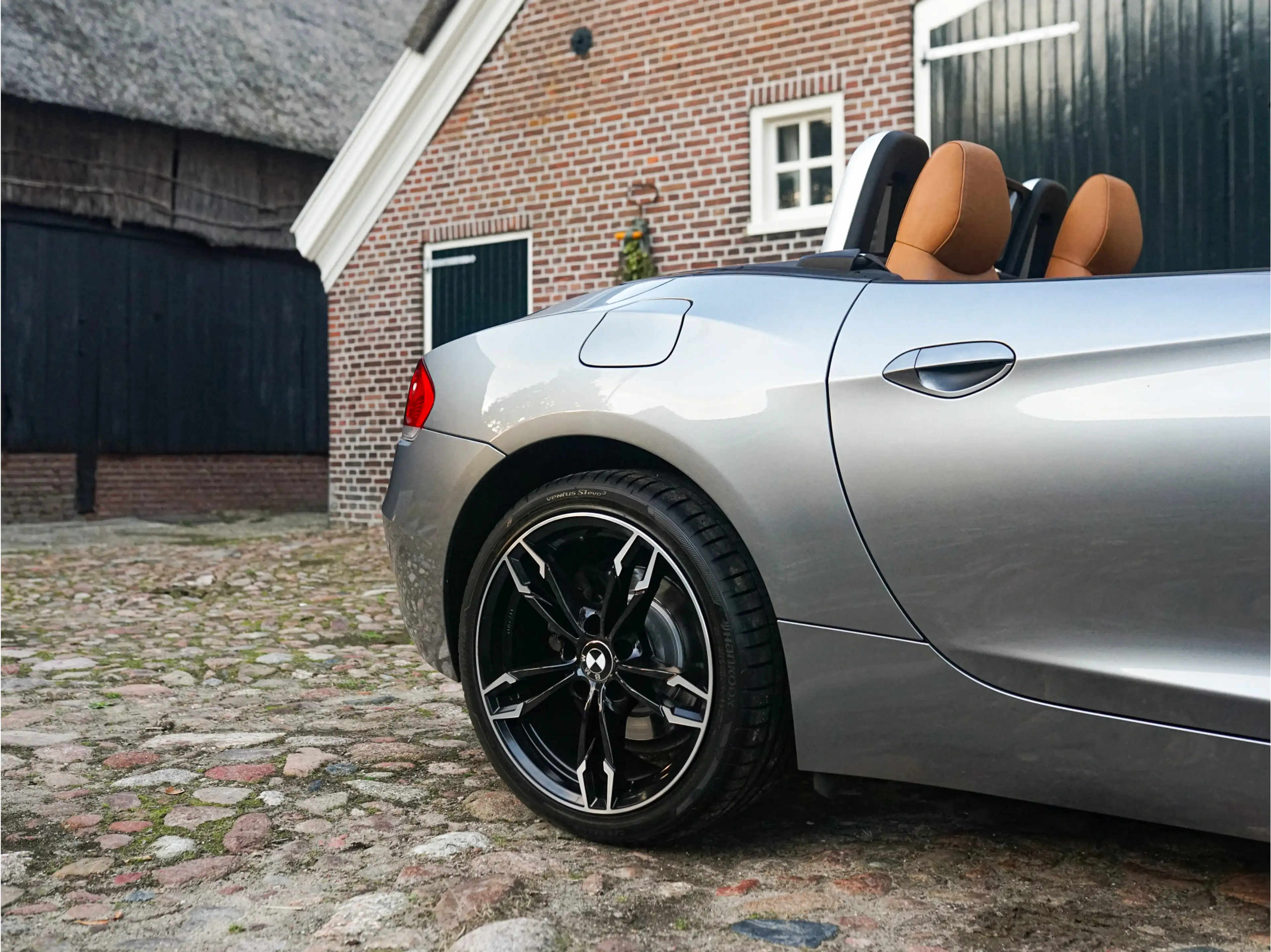 BMW Z4 [E89] sDrive23i Aut. Executive l Cruise l HiFi l B — photo 15