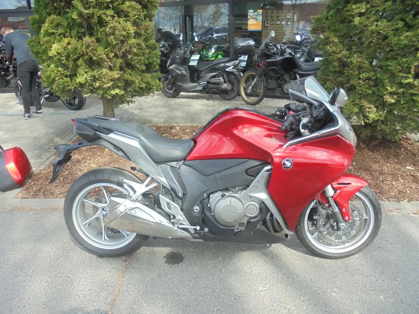 Honda VFR 1200 F Roşu - 2
