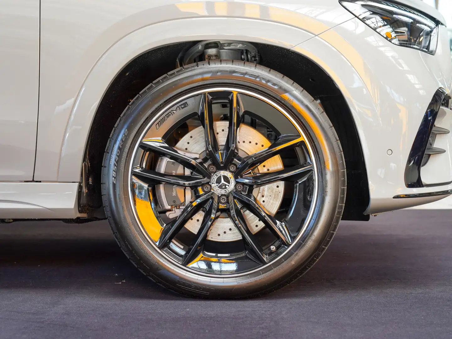 Mercedes-Benz GLE 450 GLE 450 d Coupé AMG Line Night alpin flowing AIR Gris - 2