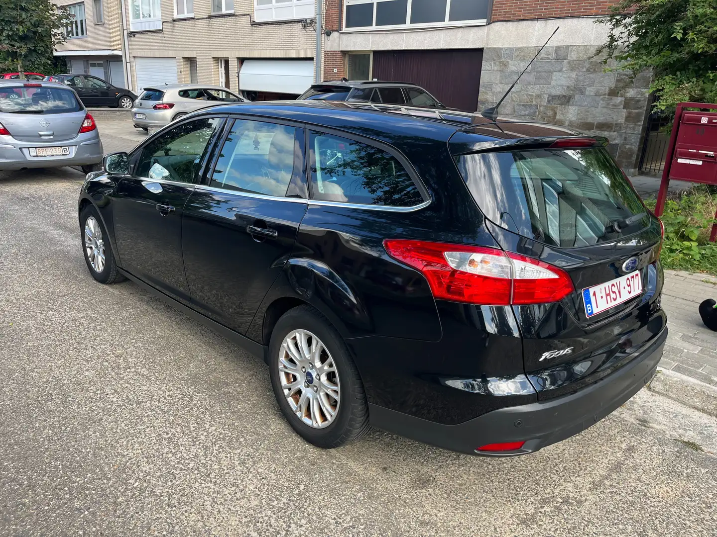 Ford Focus Focus 1.0 EcoBoost Business Edition+ Zwart - 2