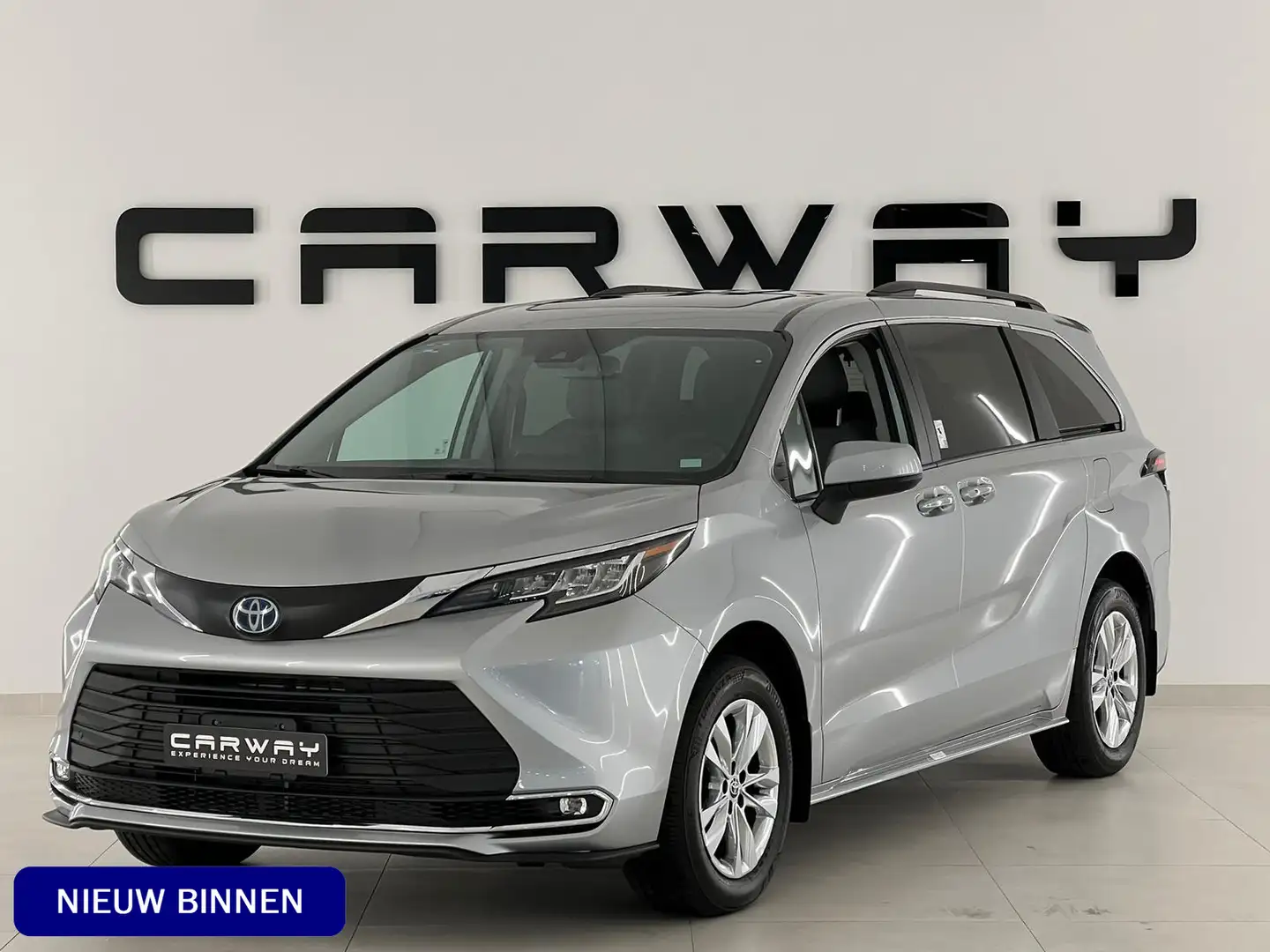 Toyota Sienna 2.5 Hybrid Luxe XLE Argento - 1