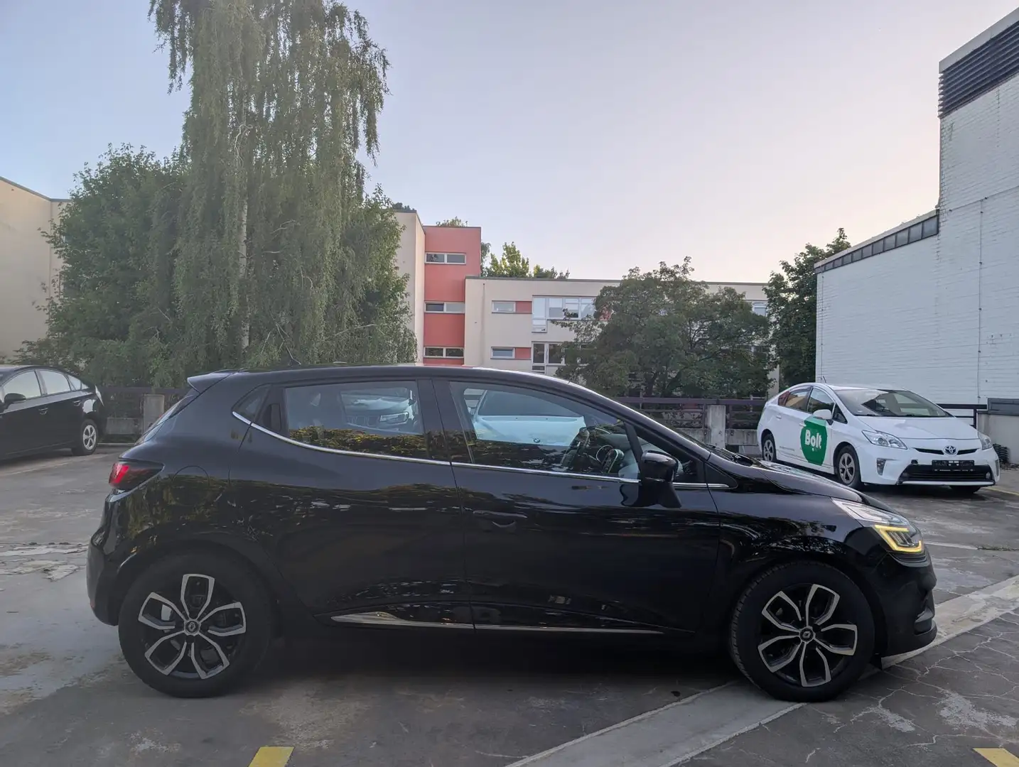 Renault Clio Intens Schwarz - 2