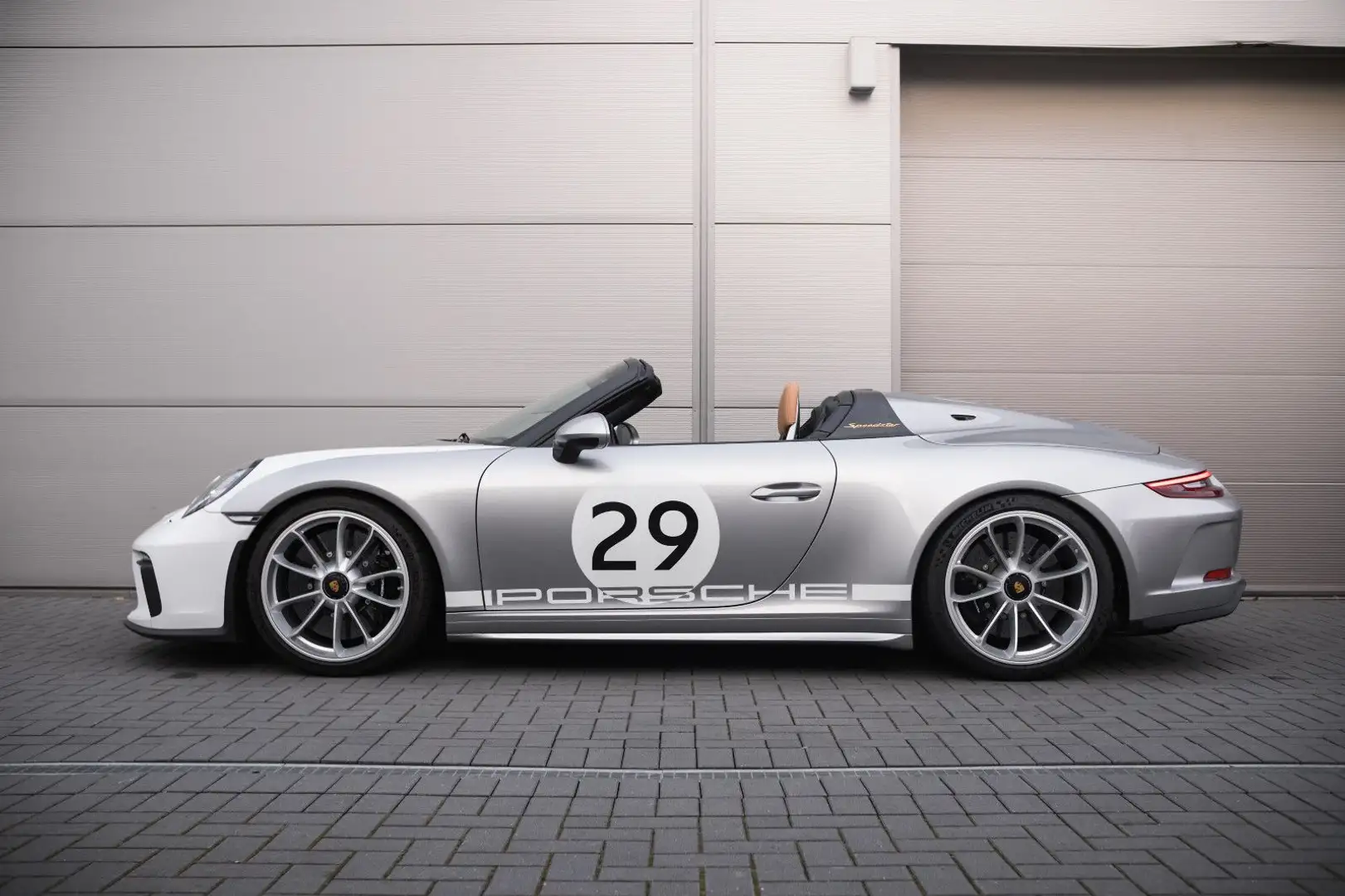 Porsche 991 /911 Speedster-Lift-BOSE-Kam.-90L-DAB-LED Silber - 1