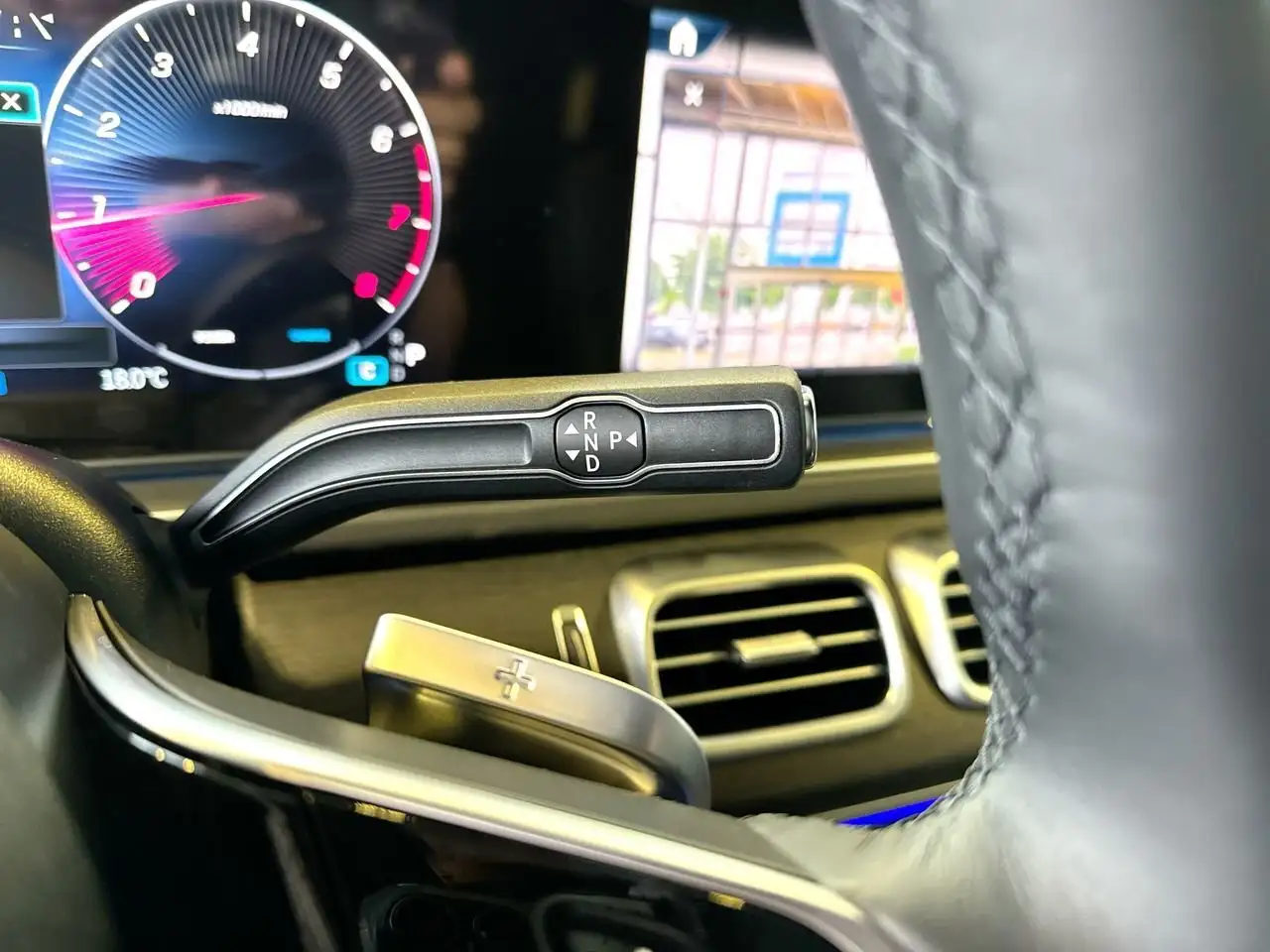 Mercedes-Benz GLE снимка Mercedes-Benz GLE