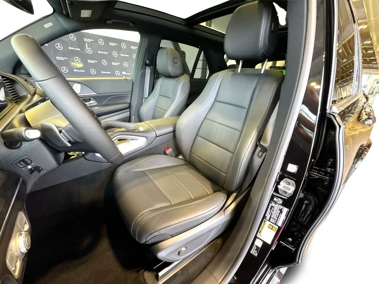 Mercedes-Benz GLE снимка Mercedes-Benz GLE