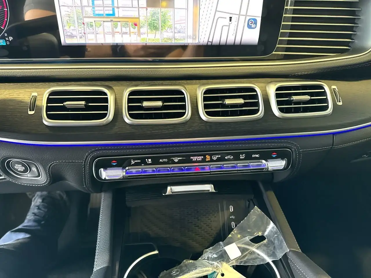 Mercedes-Benz GLE снимка Mercedes-Benz GLE