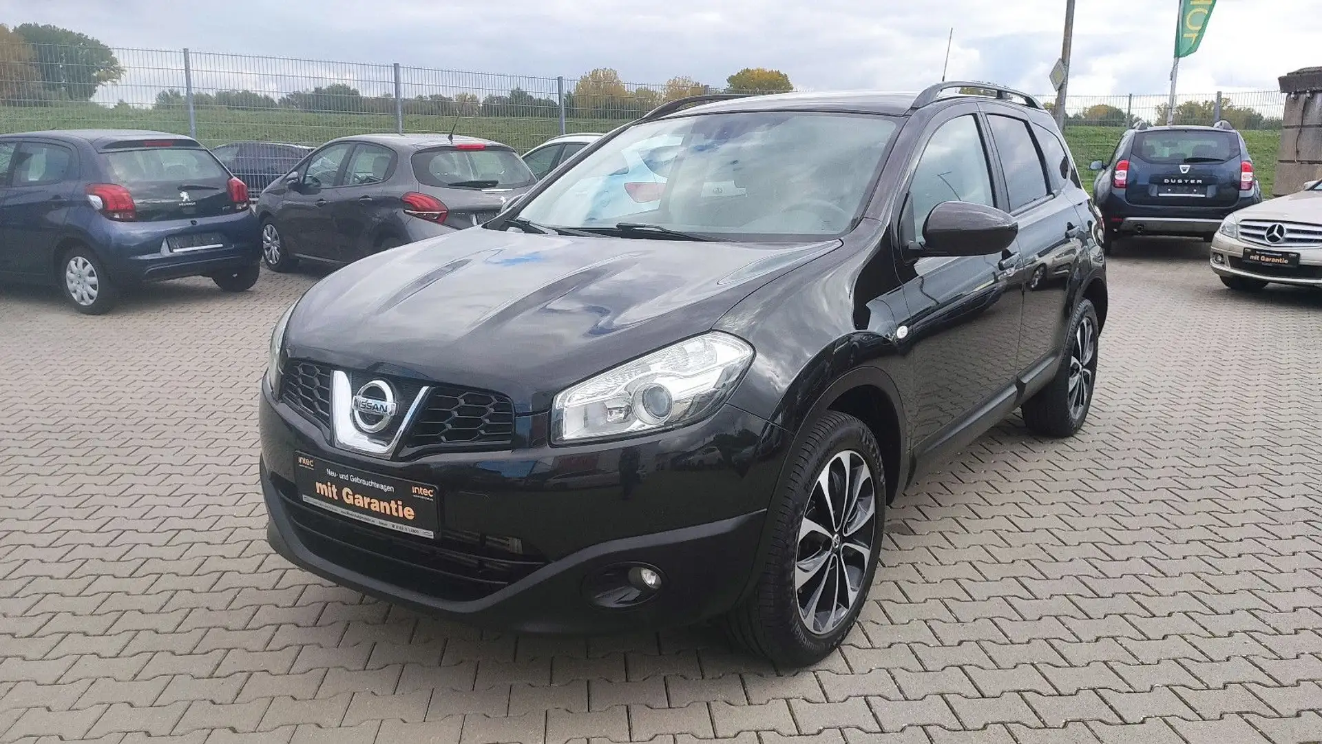 Nissan Qashqai+2 360°Cam+4X4+7-Sitzer+NAVI+Pano+BT+Tel Schwarz - 1