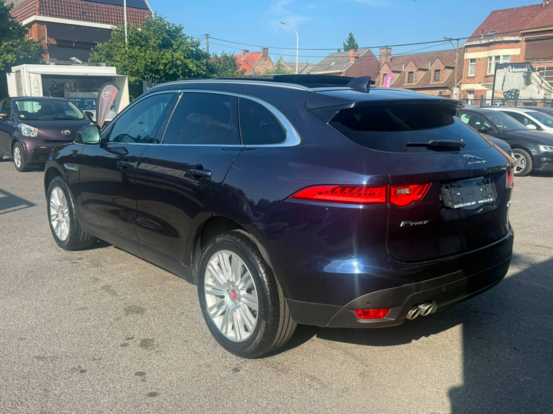Jaguar F-Pace F-Pace 2.0 D AWD / FULL OPTIONS / CUIR / TOIT / MERIDIAN / CAMERA — photo 8