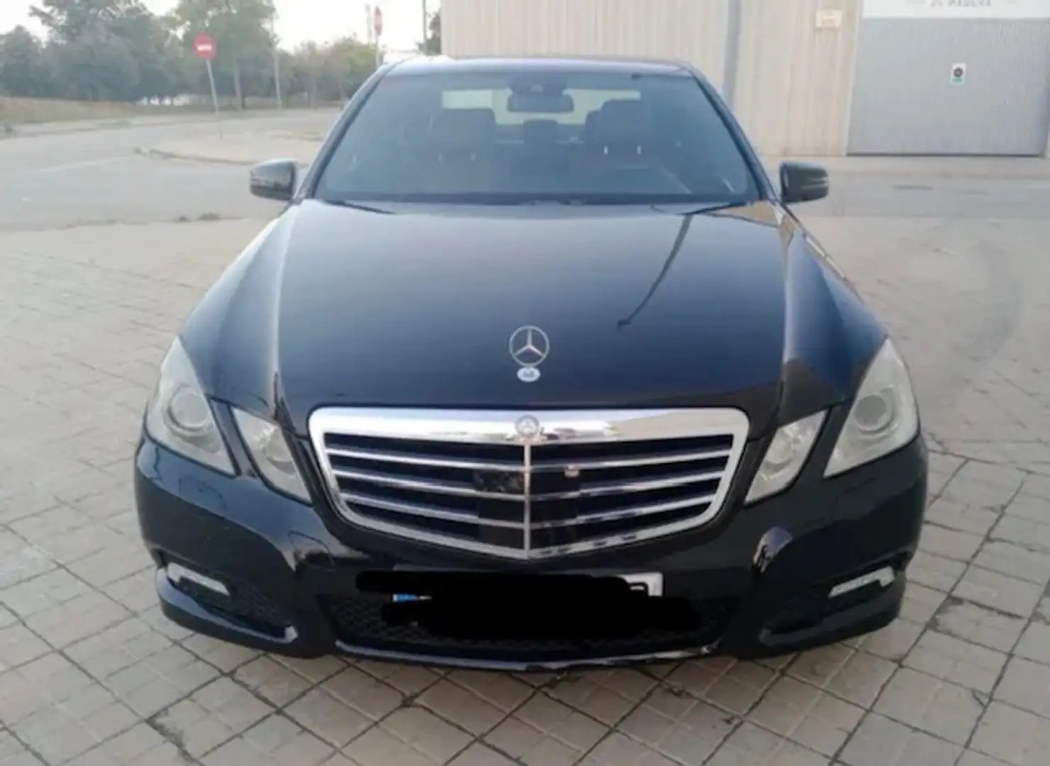 Mercedes-Benz E 350 350CDI BE Avantgarde 4M Aut. Černá - 1