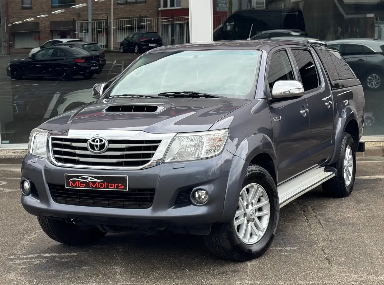 Toyota Hilux 3.0 D-4D 4WD BOITE MANUELLE CAMERA NAVI JA 17" Grijs - 1
