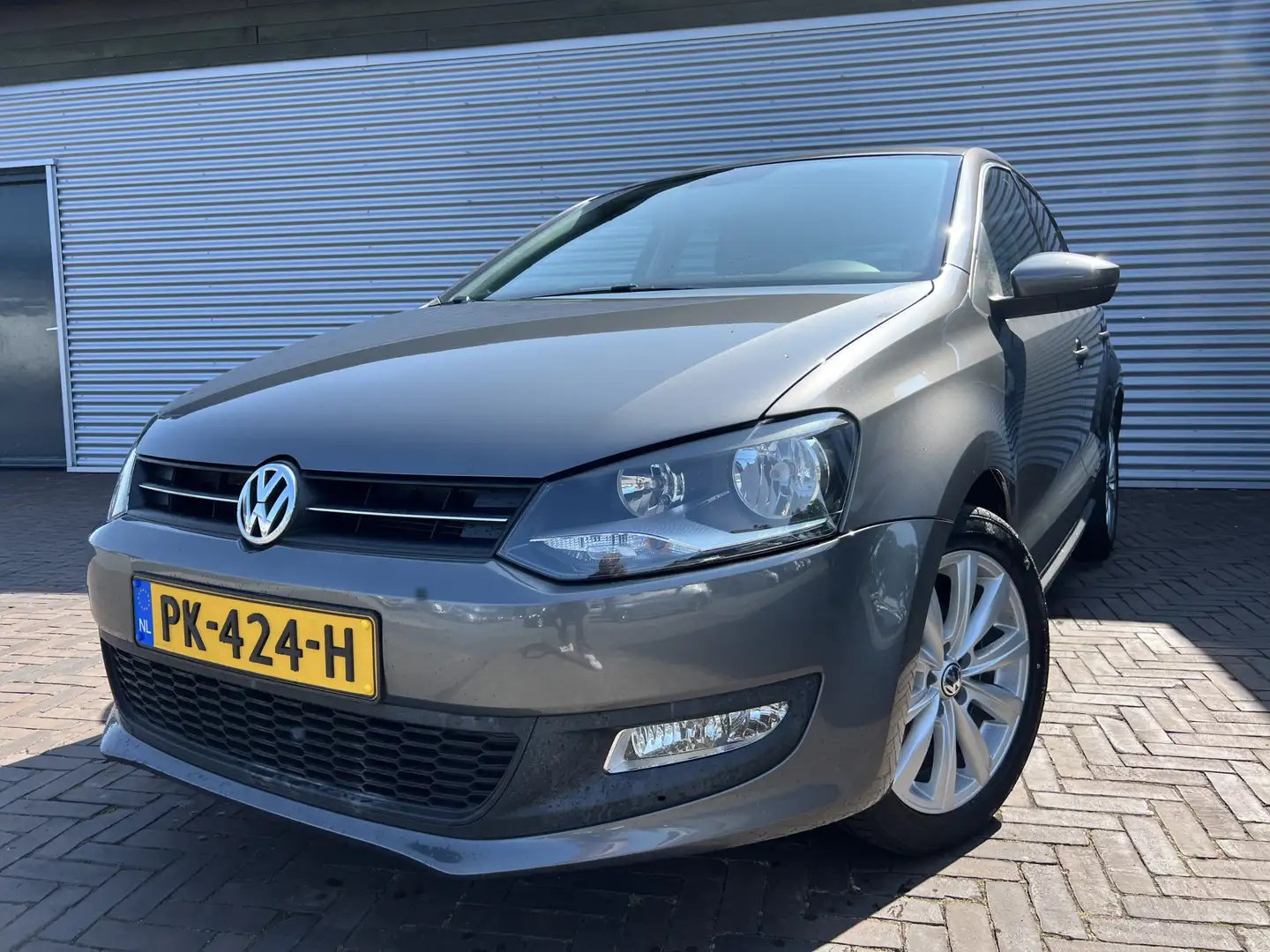 Volkswagen Polo 1.2 TSI Comfortline AUTOMAAT Grijs - 1
