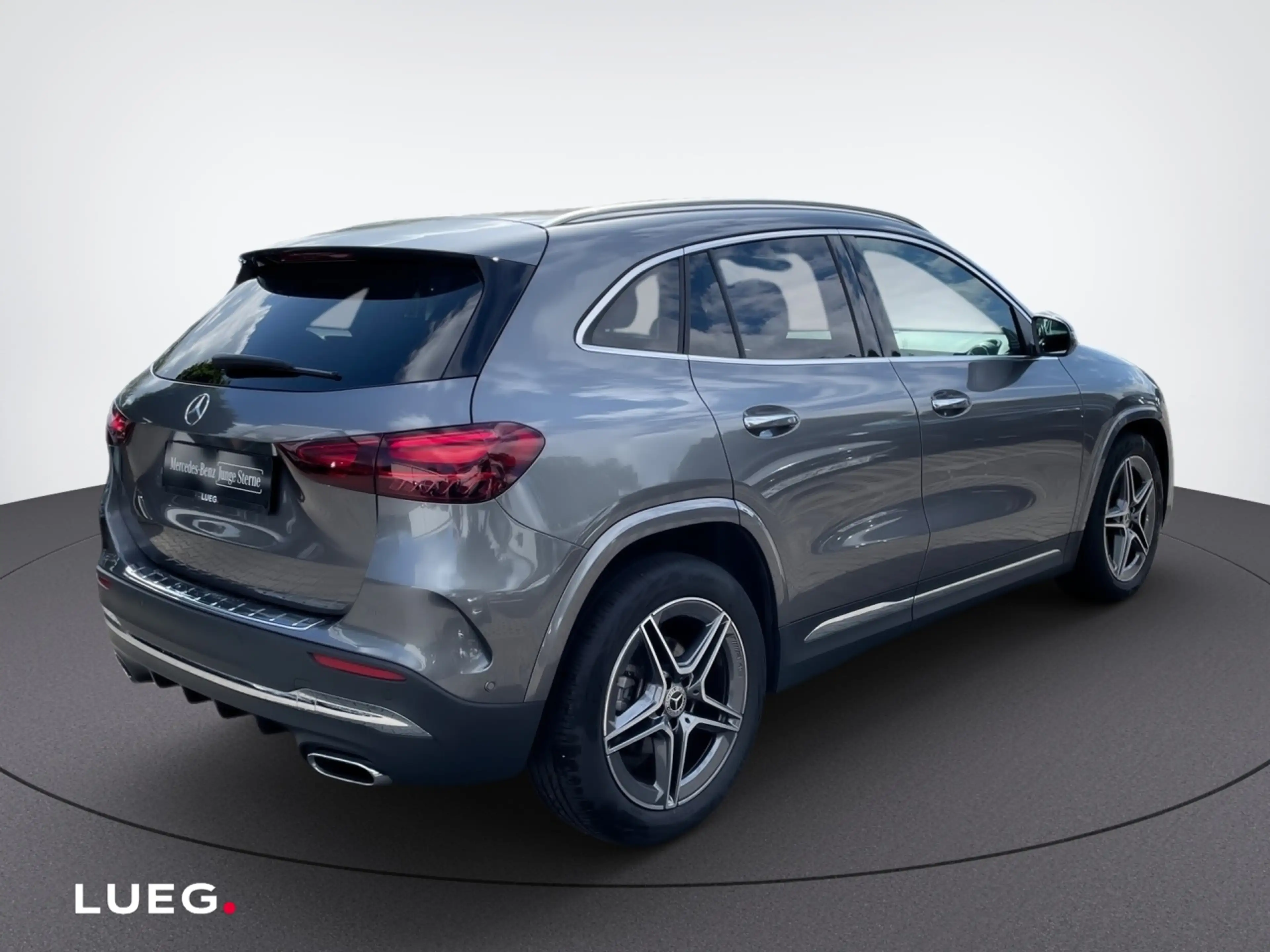 Mercedes-Benz GLA 200 AMG+RÜCKFK+LENKRHZ+KEYLESS+EL HECKKL+LED — photo 5