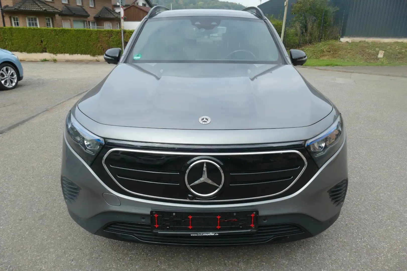 Mercedes-Benz EQB -Klasse EQB 350 4Matic NP 79000€ 7 Sitze Pan Grau - 2