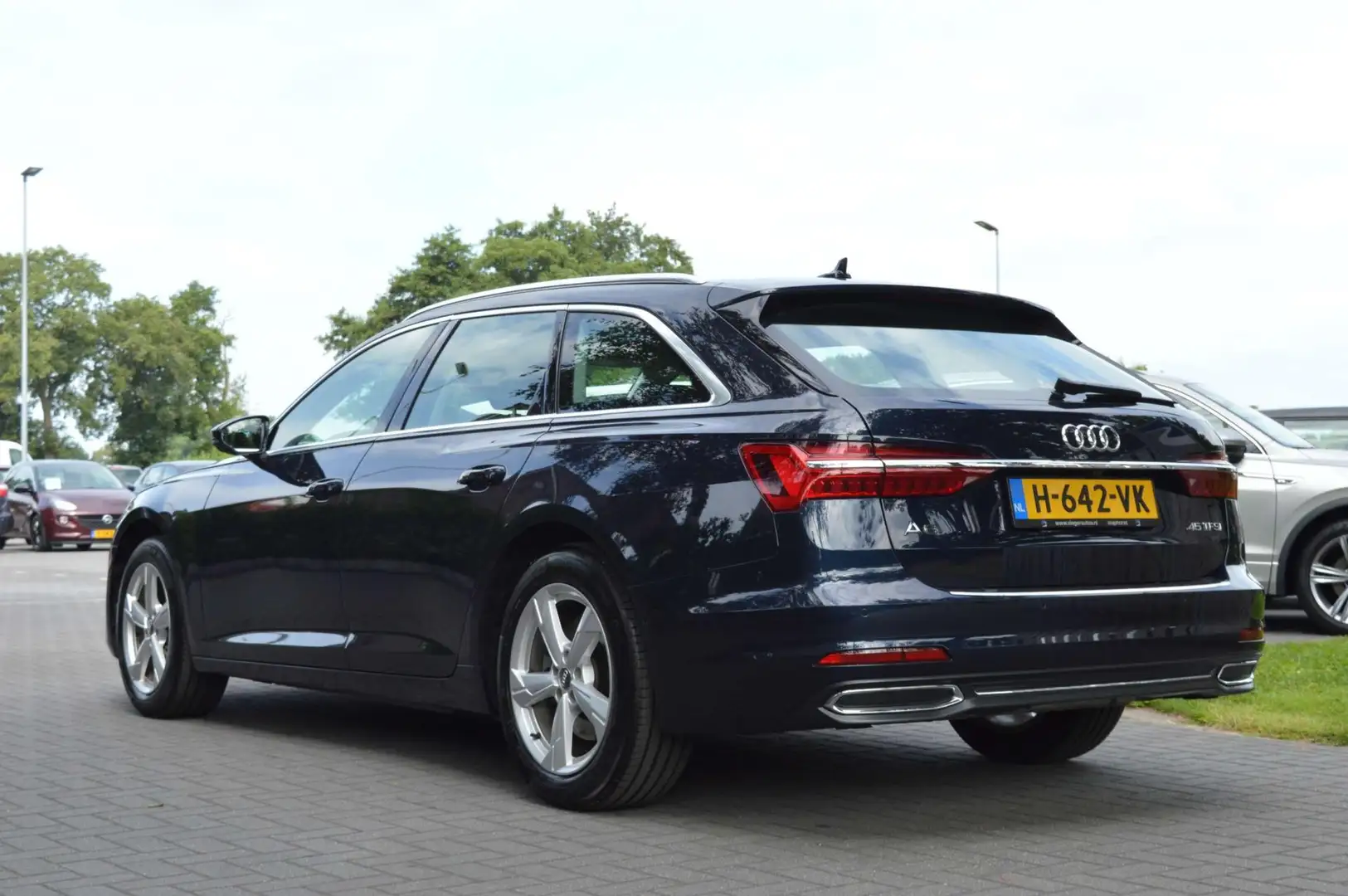 Audi A6 Avant 45 TFSI Pro Line - ACC|Trekhaak|360° camera| Blauw - 2