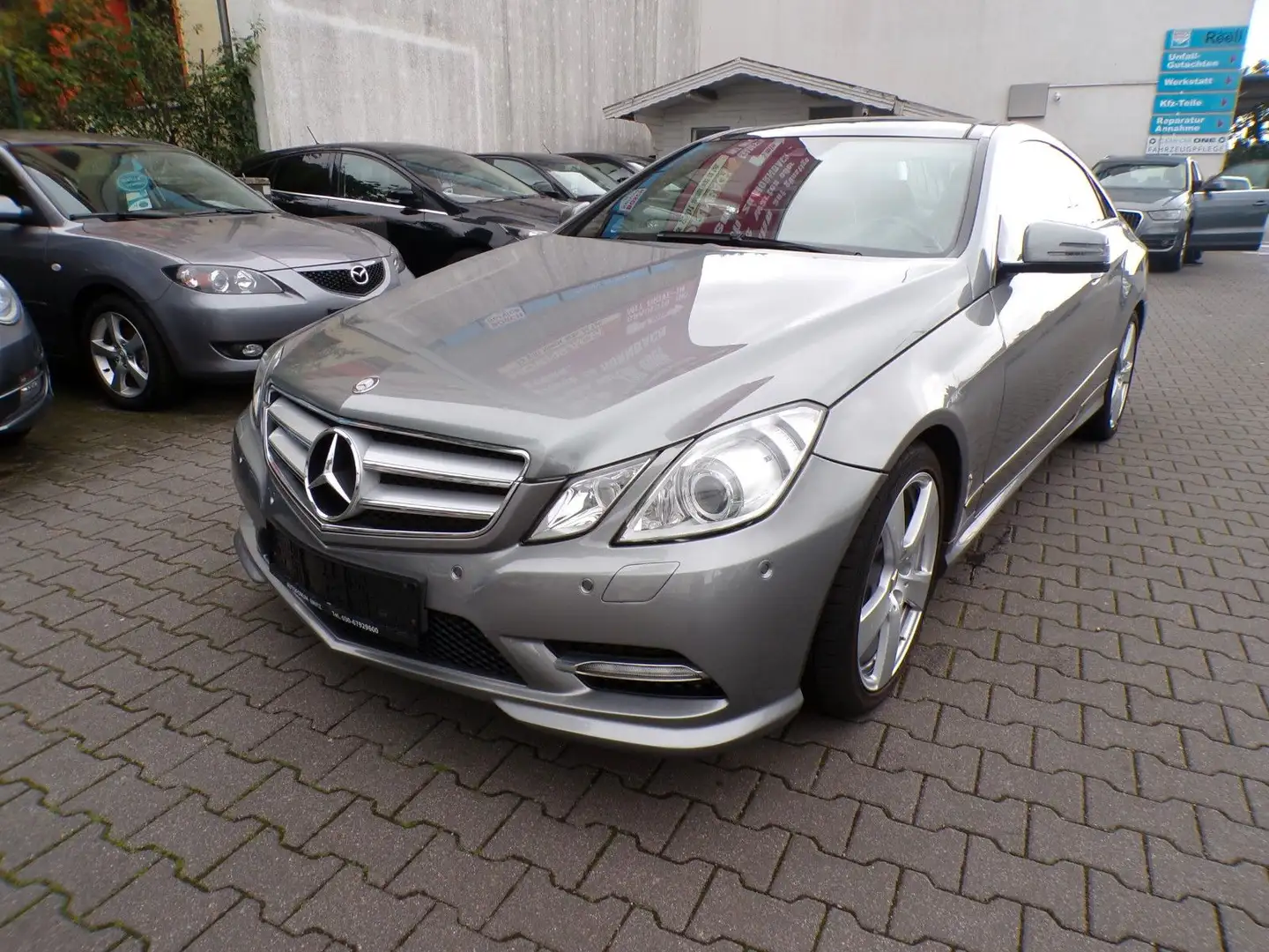Mercedes-Benz E 350 Coupé E 350 CDI BlueEFFICIENCY Gris - 1